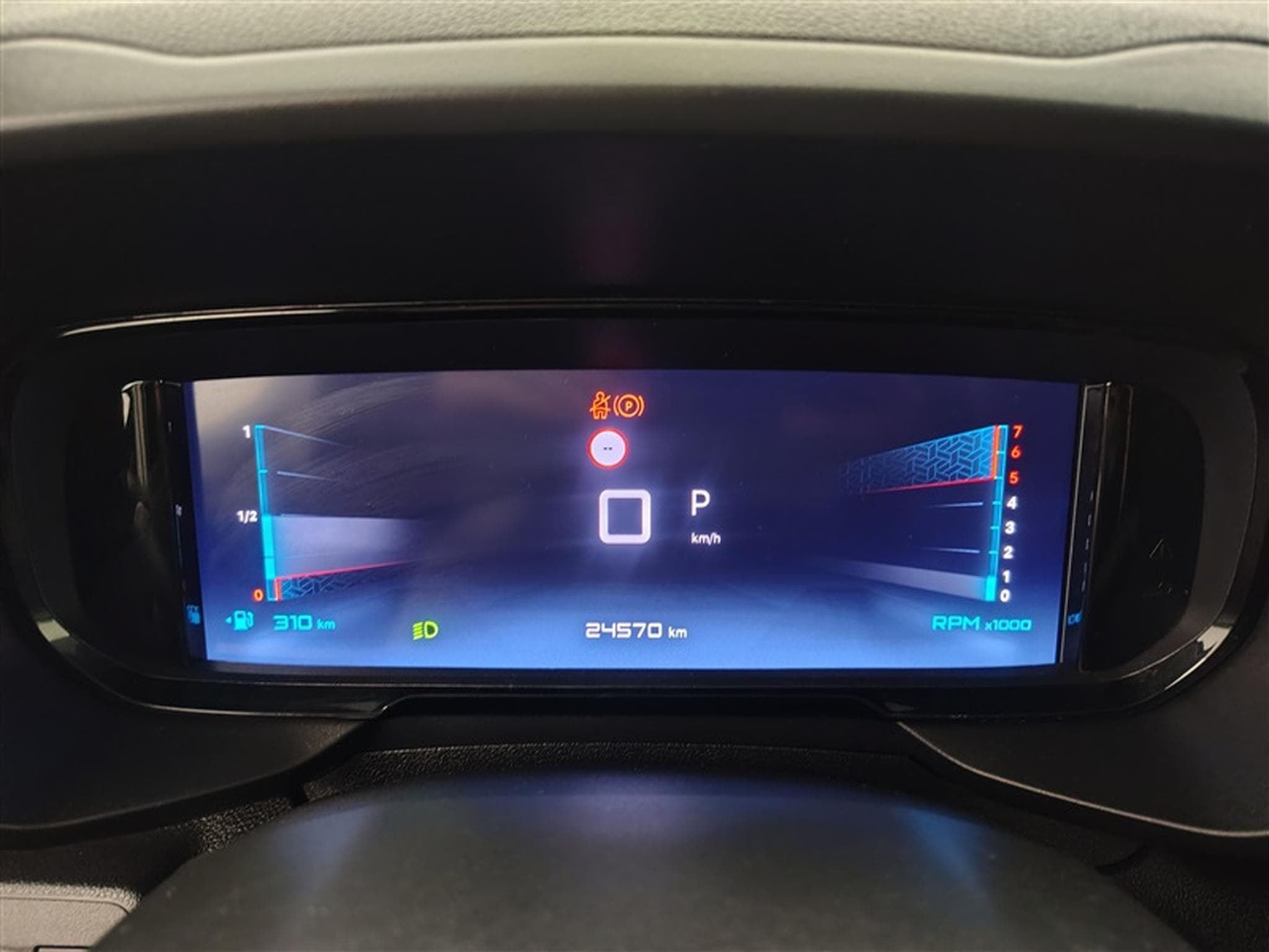 Citroen Berlingo 1.5 BlueHDi XL Heavy EAT8 NAVI / FULL LED (2025) - Photo 10