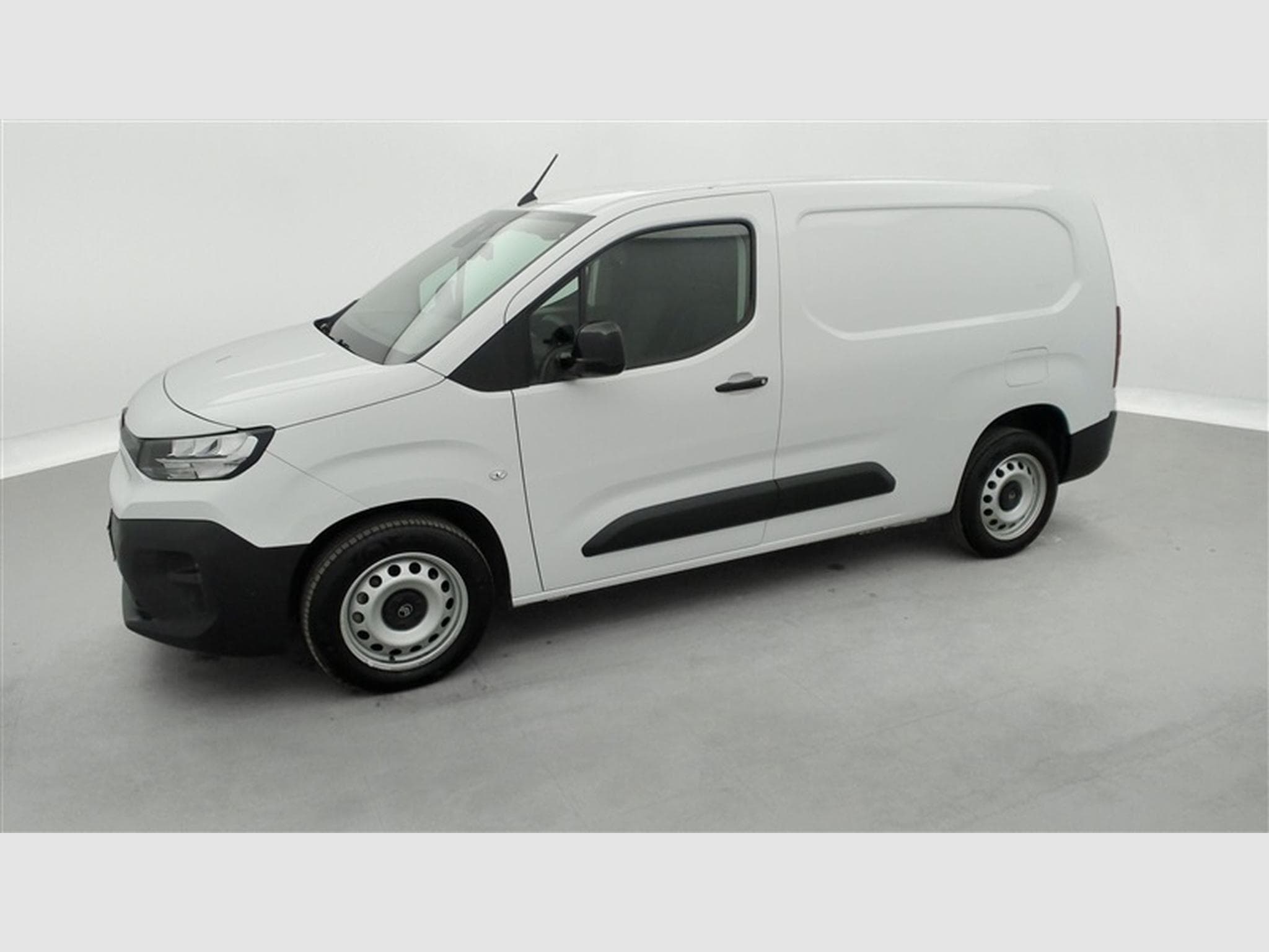 Citroen Berlingo 1.5 BlueHDi XL Heavy EAT8 NAVI / FULL LED (2025) - Photo 20