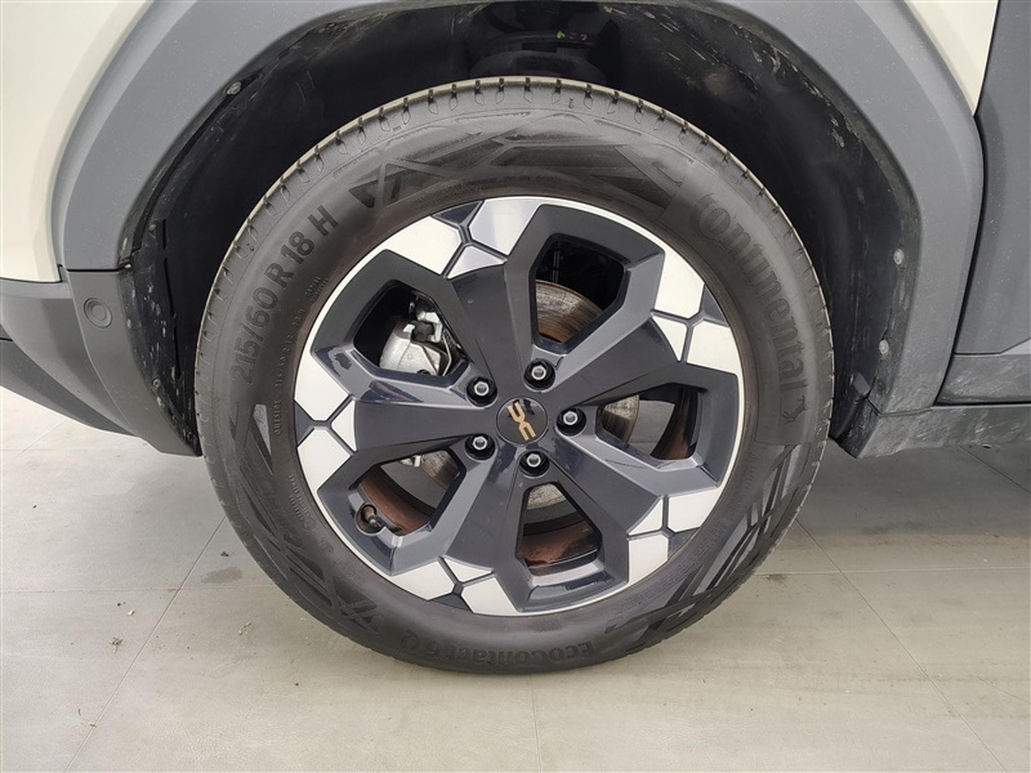 Dacia Duster Hybrid 1.6 Extreme *NAVI/FULL LED/CAM/PDC/JA* (2024) - Photo 6