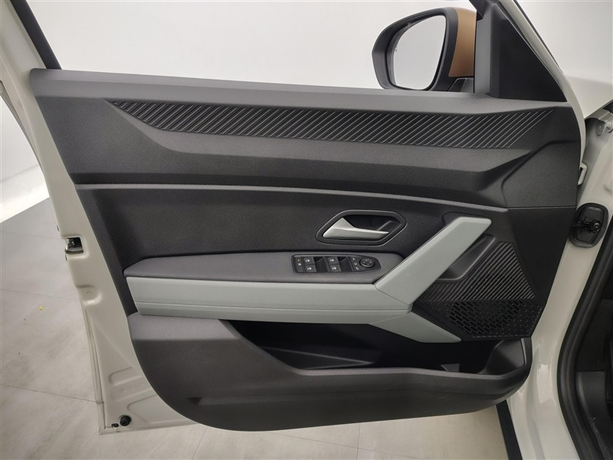 Dacia Duster Hybrid 1.6 Extreme *NAVI/FULL LED/CAM/PDC/JA* (2024) - Photo 16
