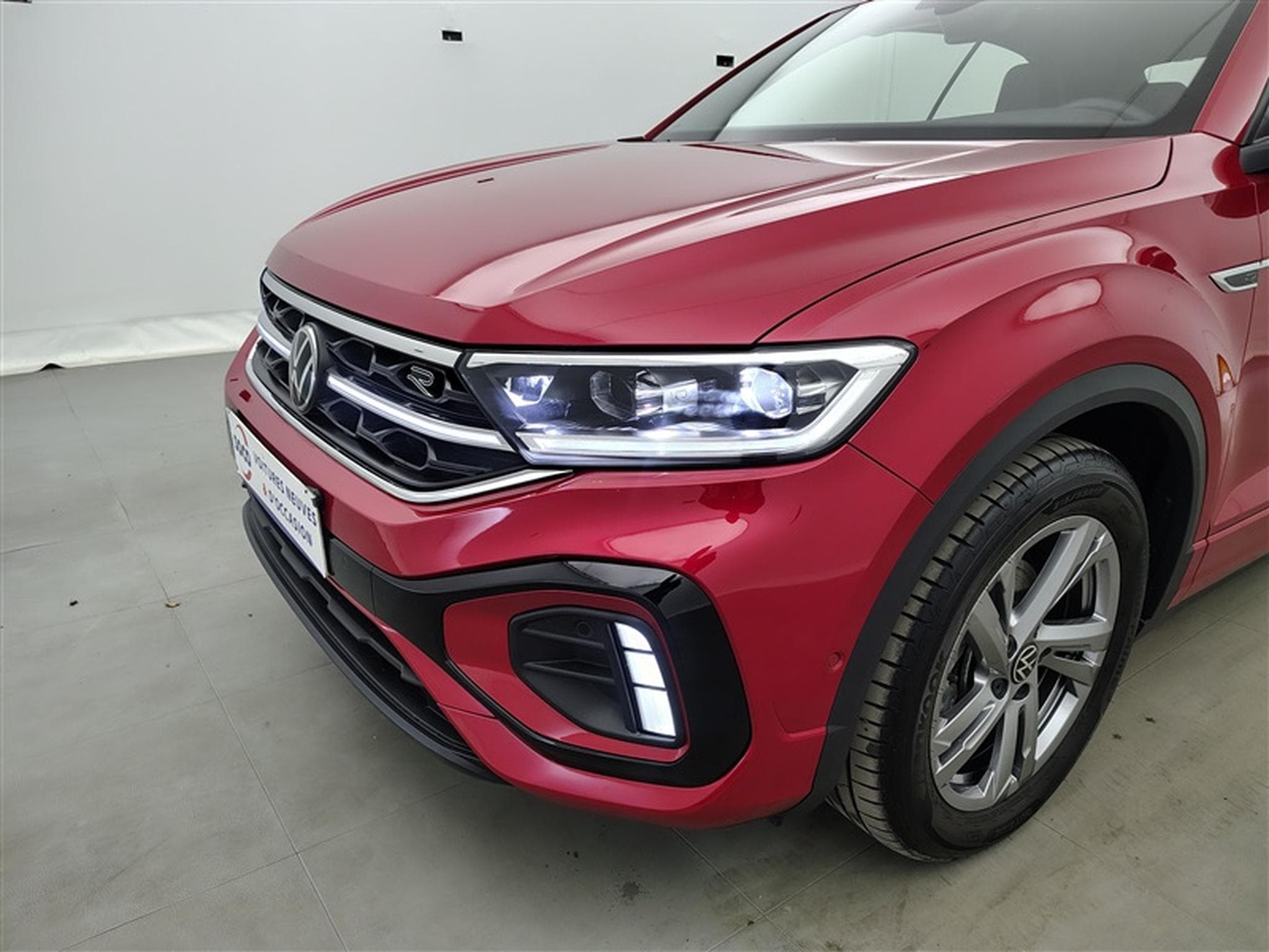 VW T-Roc Cabriolet 1.5 TSI R-Line Business DSG (2025) - Photo 14