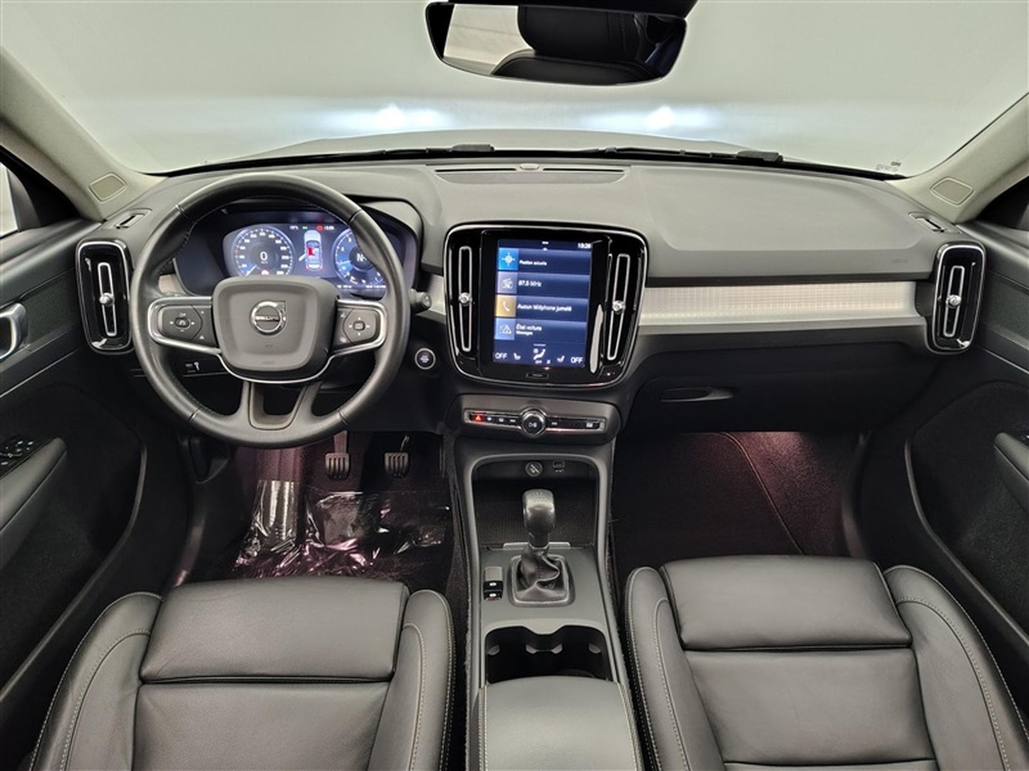 Volvo XC40 1.5 T2 Momentum Pro (2021) - Photo 8