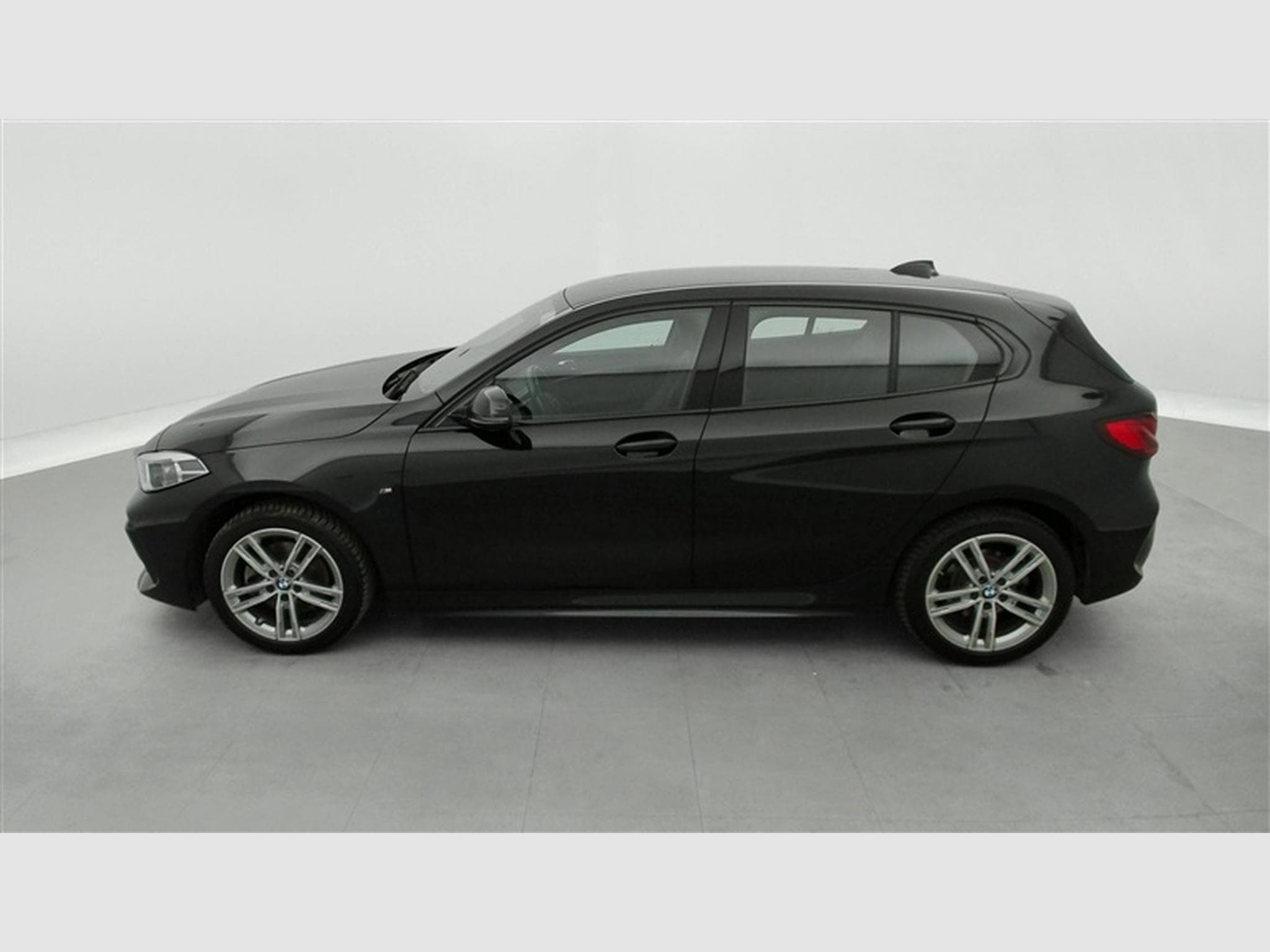 BMW 118 iA Pack M NAVI / FULL LED / S-CUIR (2023) - Photo 3