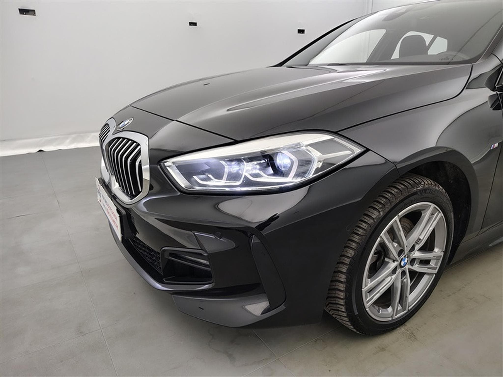BMW 118 iA Pack M NAVI / FULL LED / S-CUIR (2023) - Photo 15