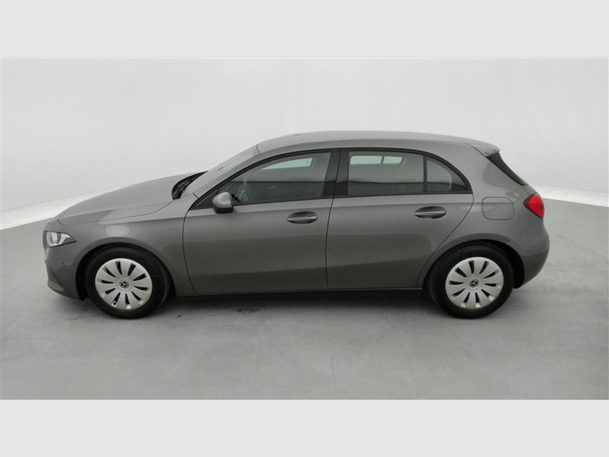 Mercedes A 160 A 160  Navi / PDC+Caméra (2022) - Photo 3