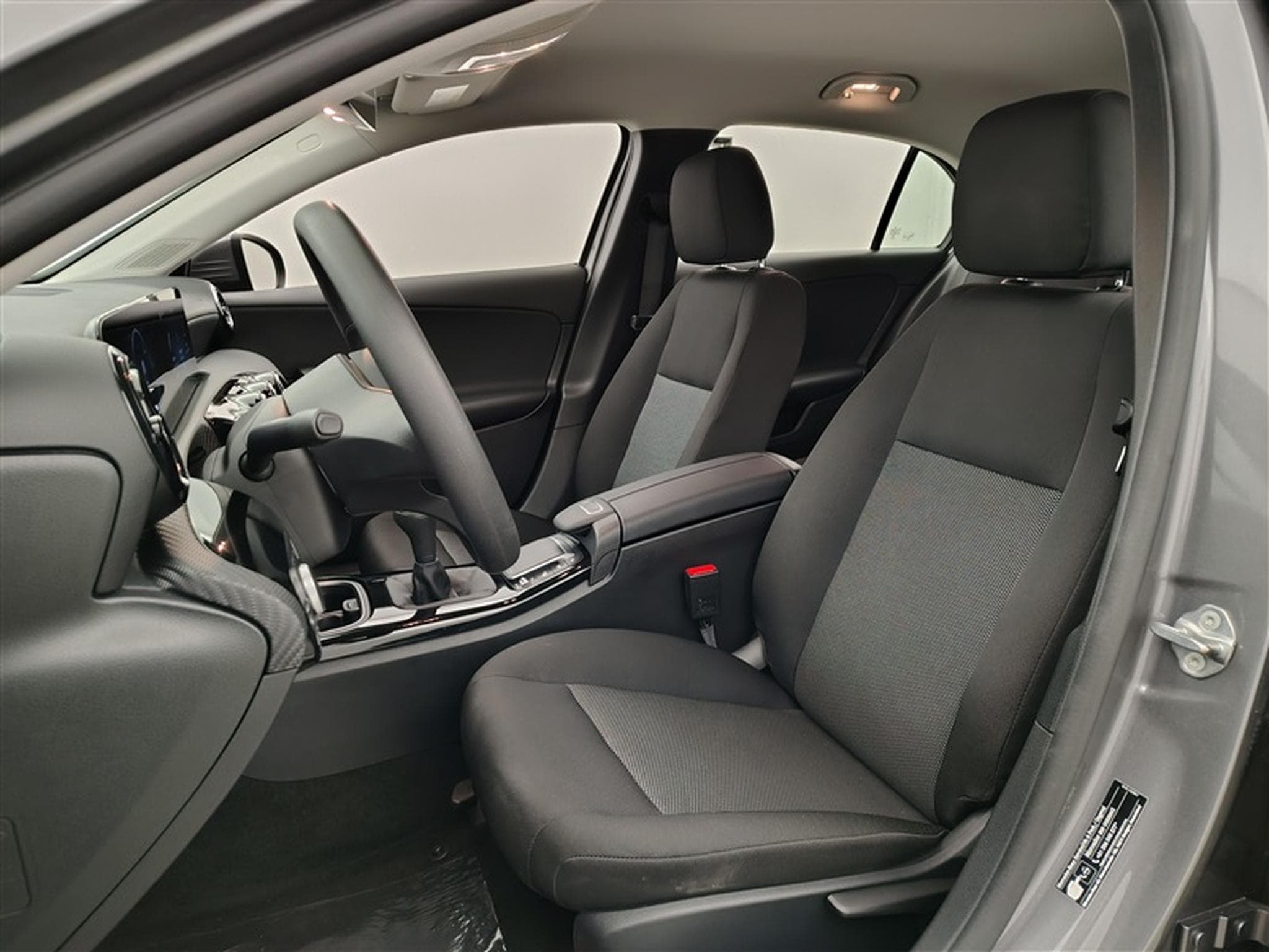 Mercedes A 160 A 160  Navi / PDC+Caméra (2022) - Photo 7