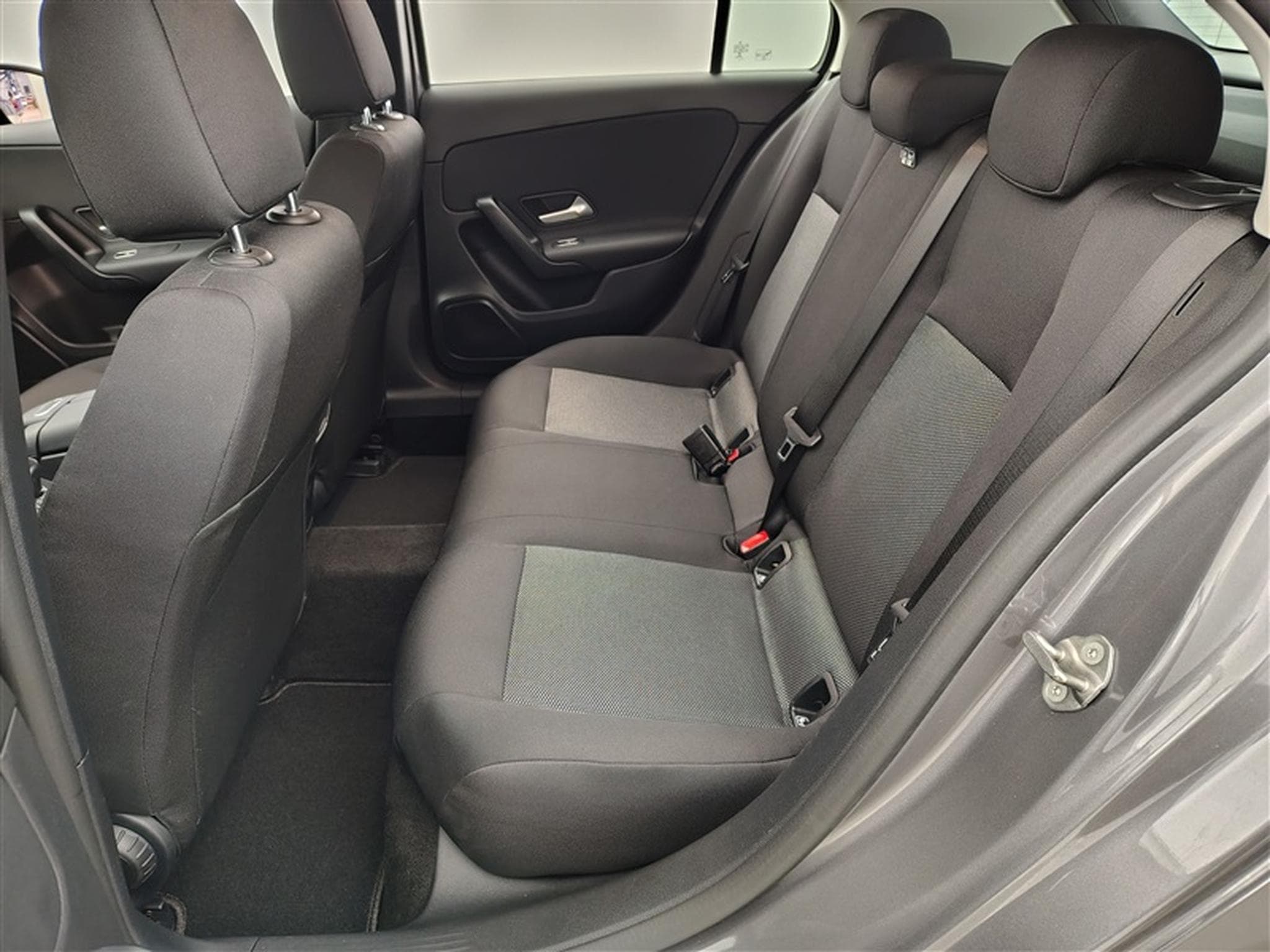Mercedes A 160 A 160  Navi / PDC+Caméra (2022) - Photo 13