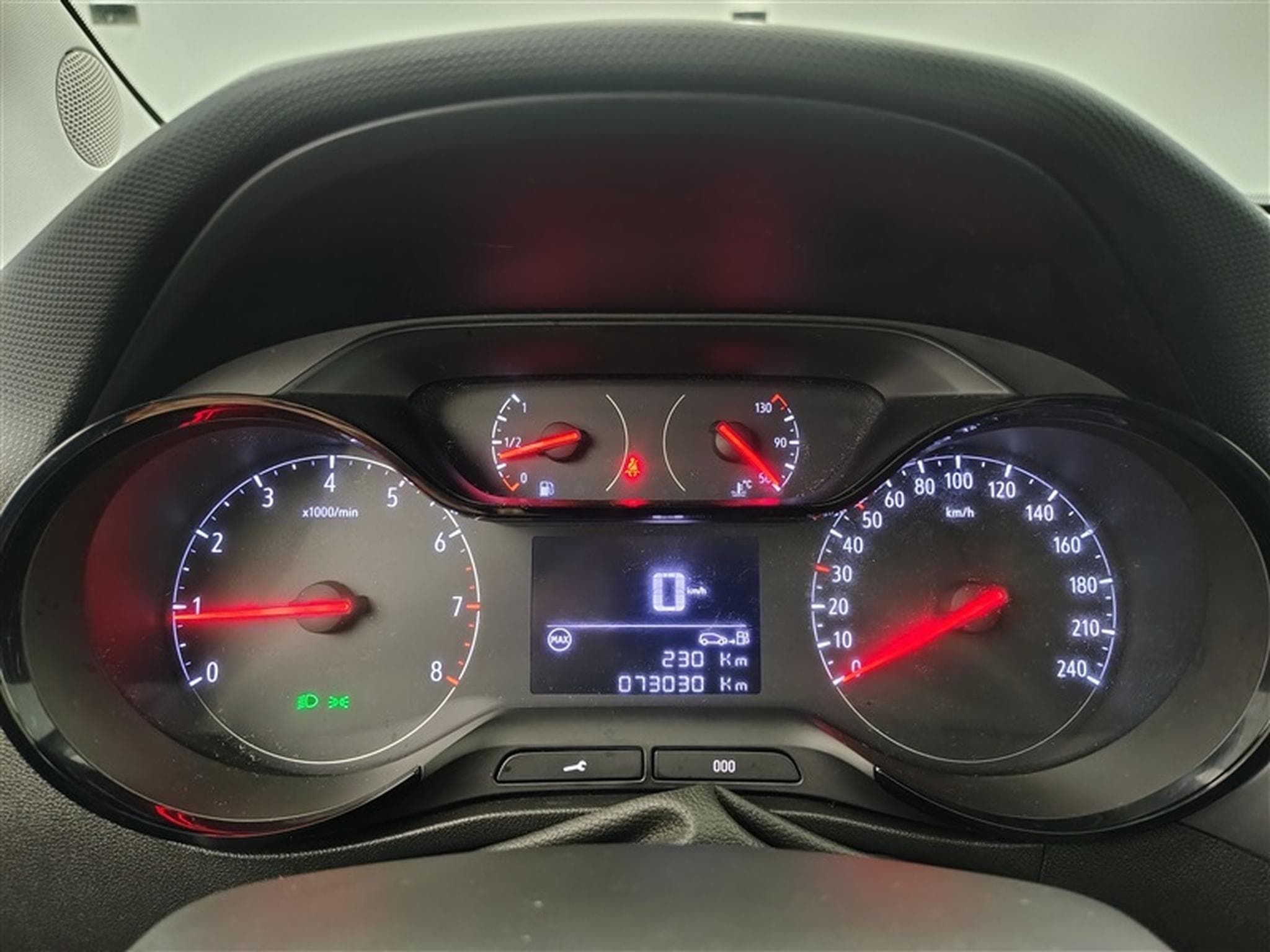 Opel Crossland 1.2 Turbo ECOTEC Edition CARPLAY / PDC AR / JA 16" (2020) - Photo 10
