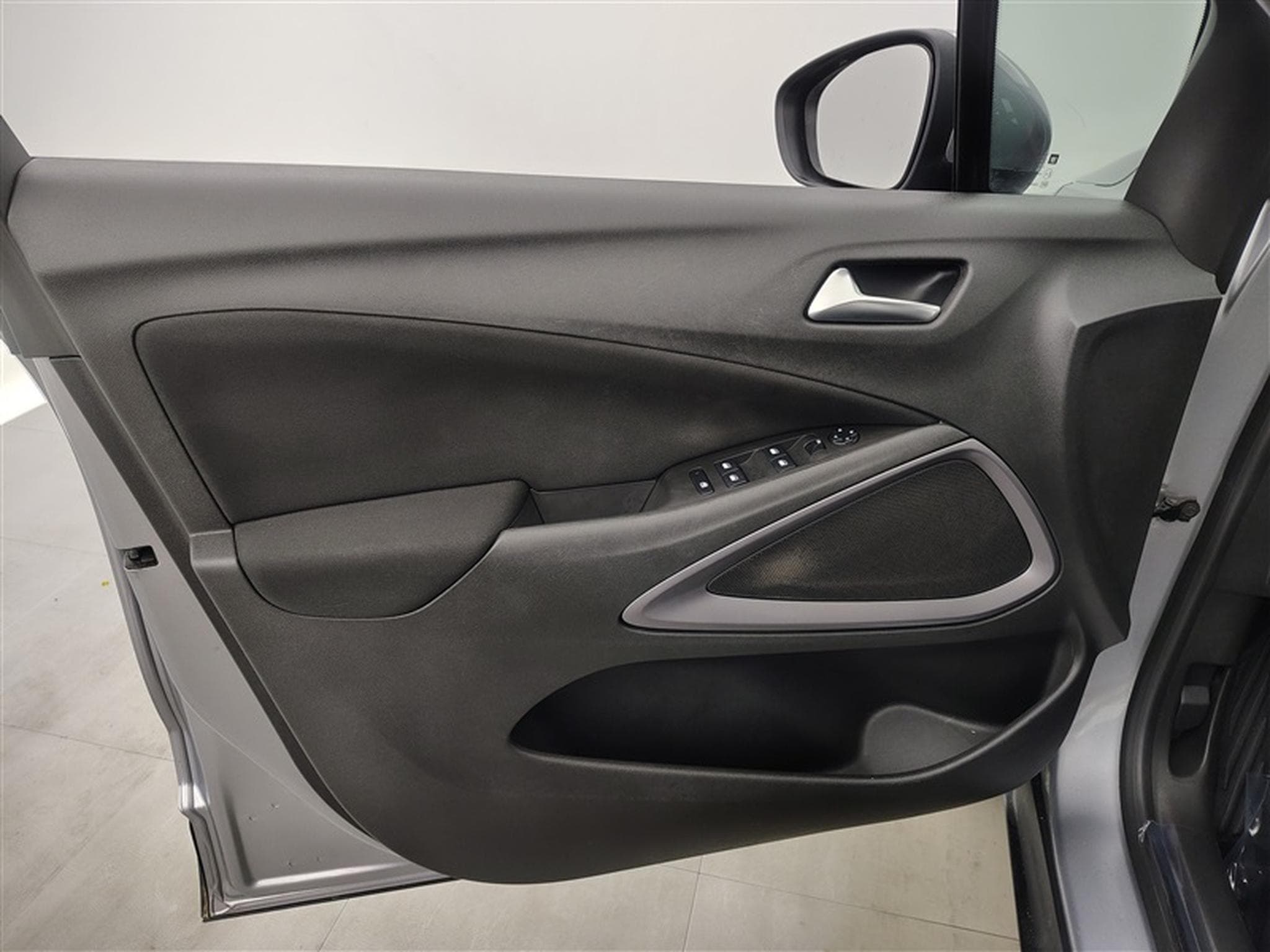 Opel Crossland 1.2 Turbo ECOTEC Edition CARPLAY / PDC AR / JA 16" (2020) - Photo 16