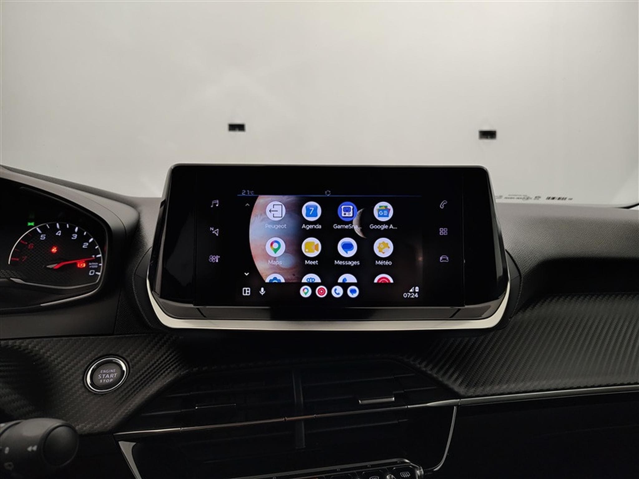 Peugeot 2008 1.2 PureTech Allure Pack EAT8 NAVI / S-CUIR / FULL LED (2022) - Photo 20