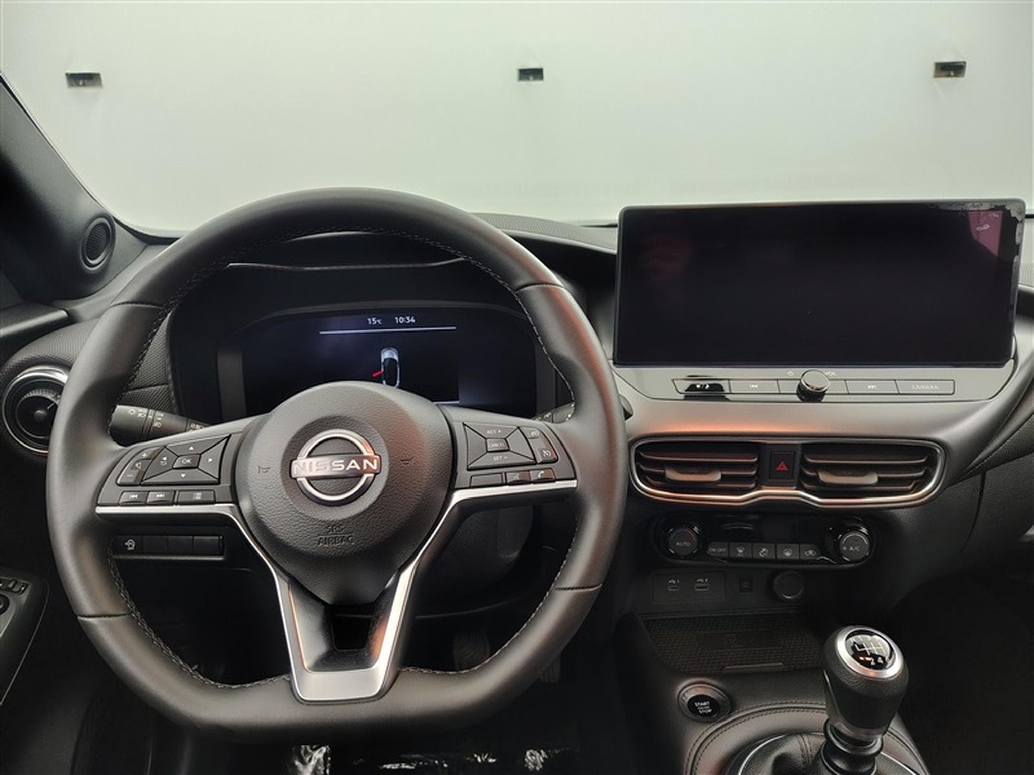 Nissan Juke 1.0 DIG-T 2WD Tekna (EU6AP) (2025) - Photo 9
