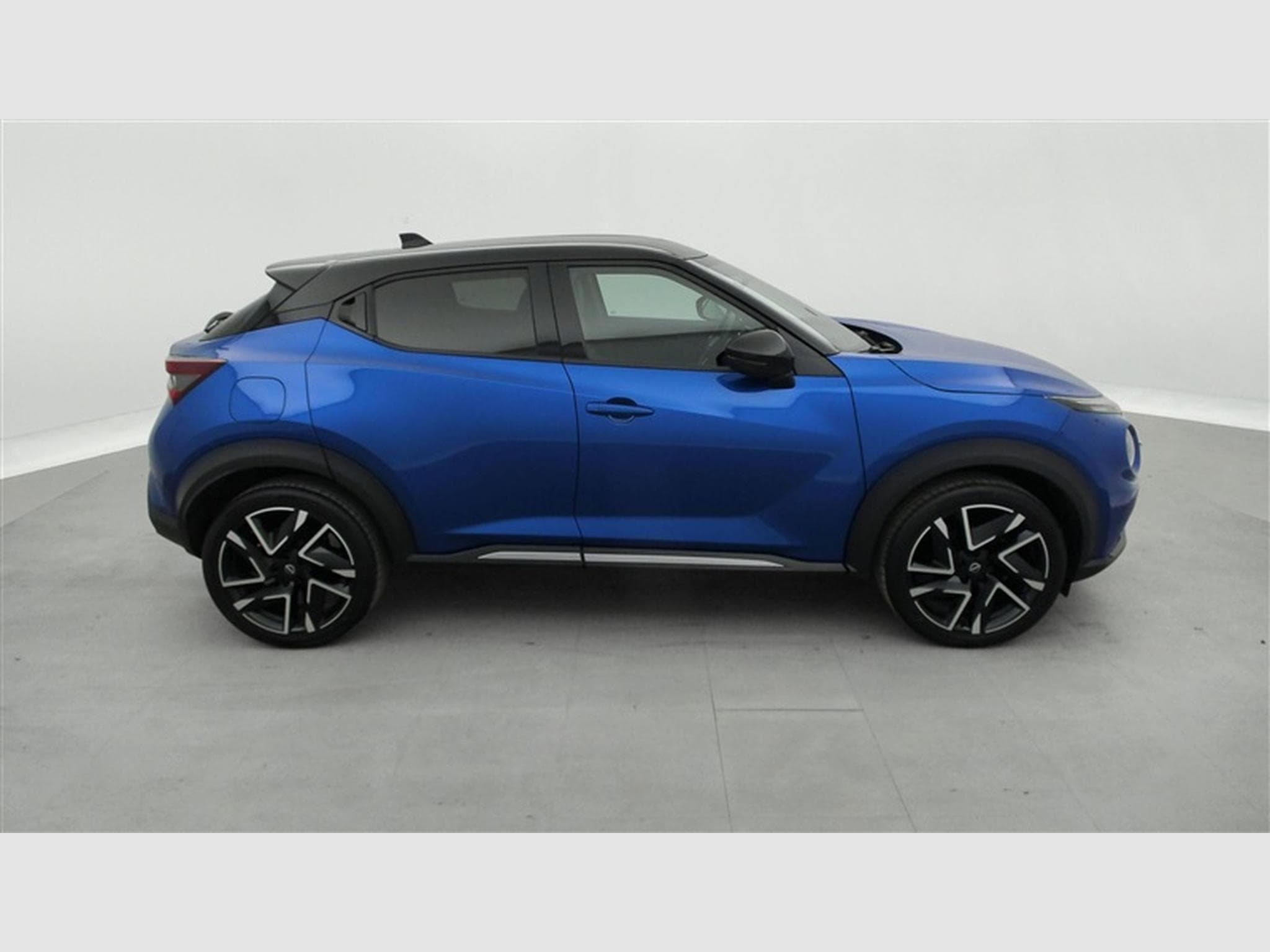 Nissan Juke 1.0 DIG-T 2WD Tekna (EU6AP) (2025) - Photo 24