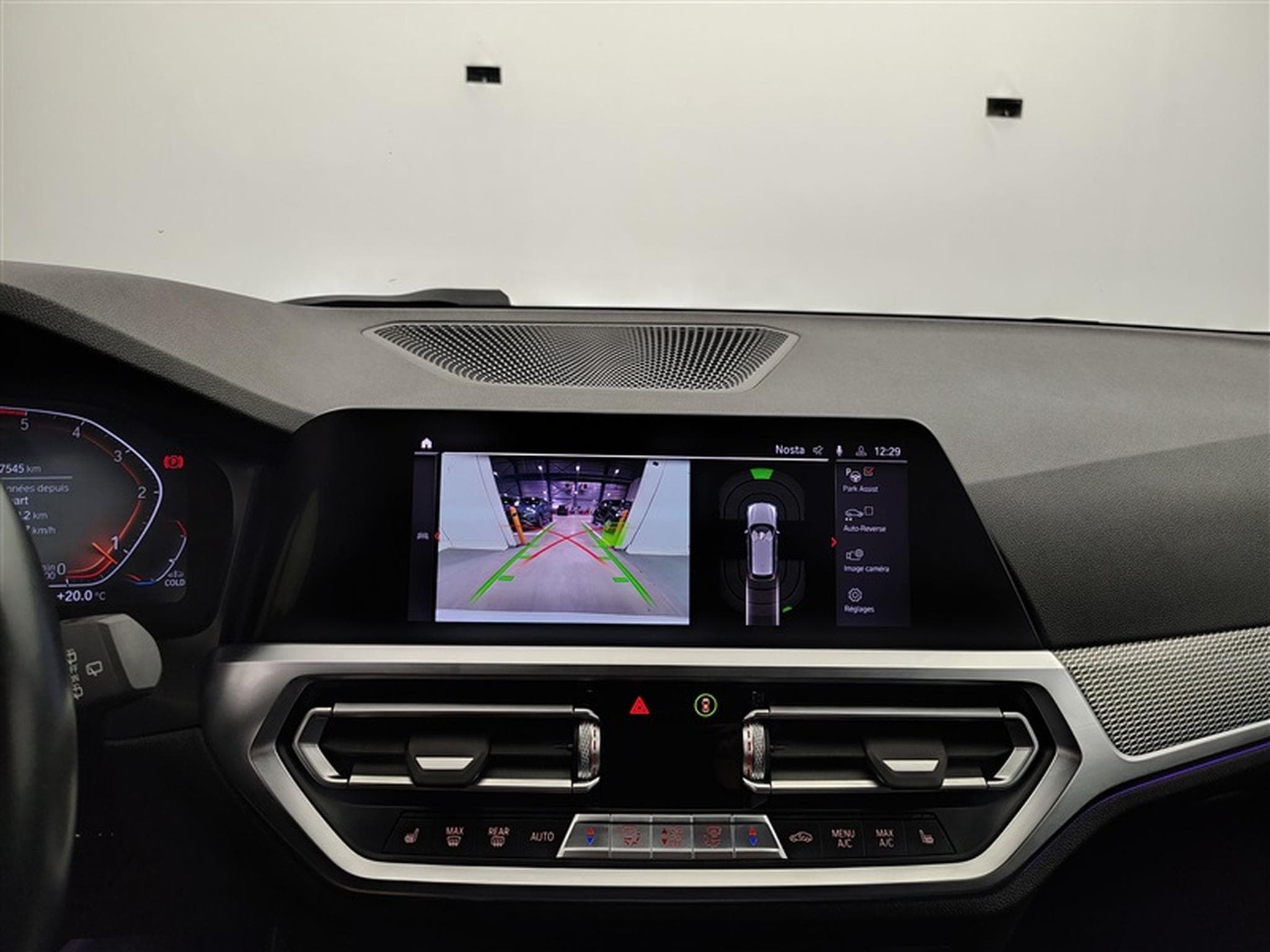 BMW 318 Touring 318 dA Pack M S-CUIR / NAVI / CARPLAY / CAMERA (2021) - Photo 18