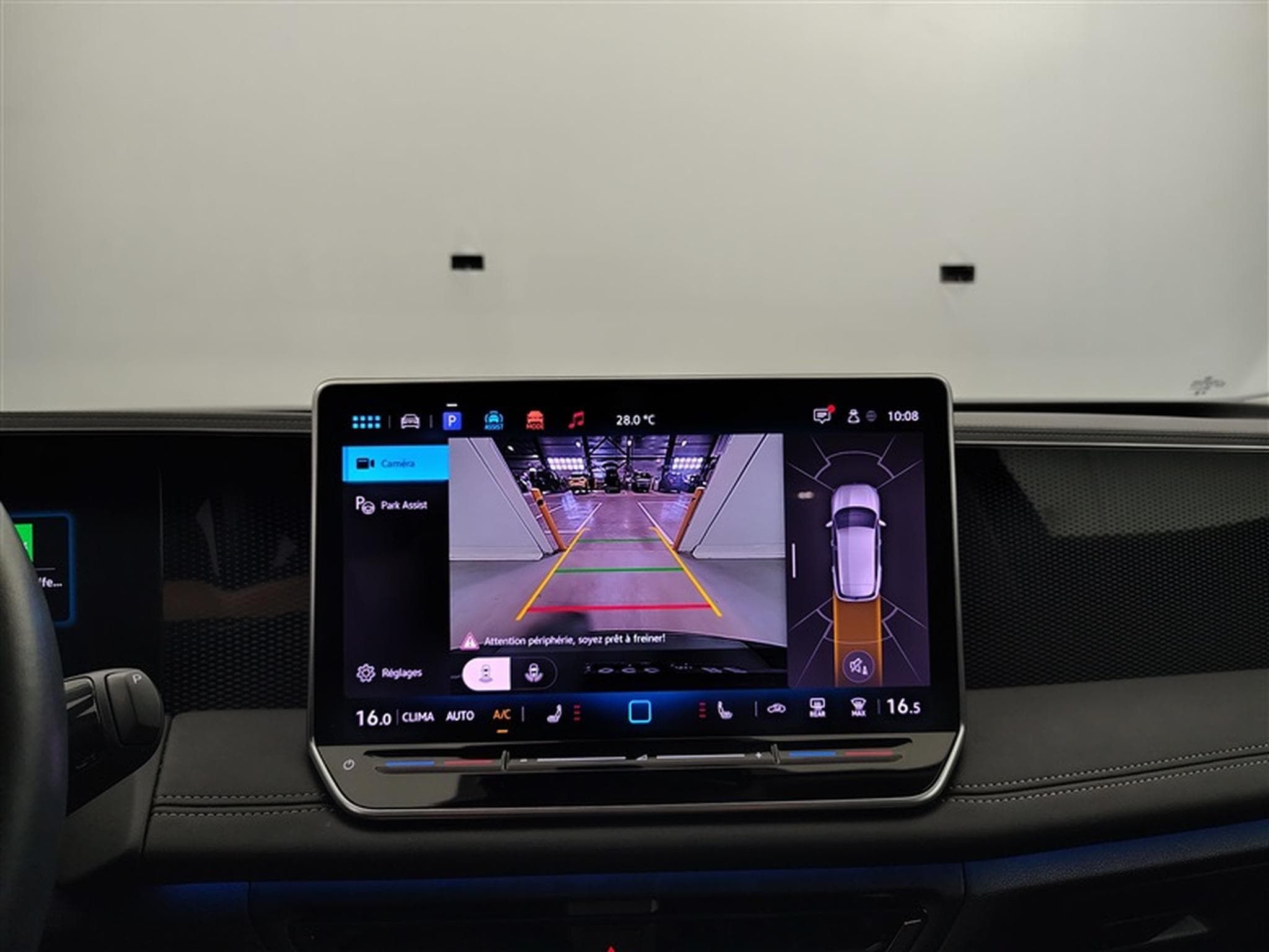 VW Tiguan 1.5 eTSI mHEV  DSG Navi Cockpit / Led / PDC+Caméra (2024) - Photo 18