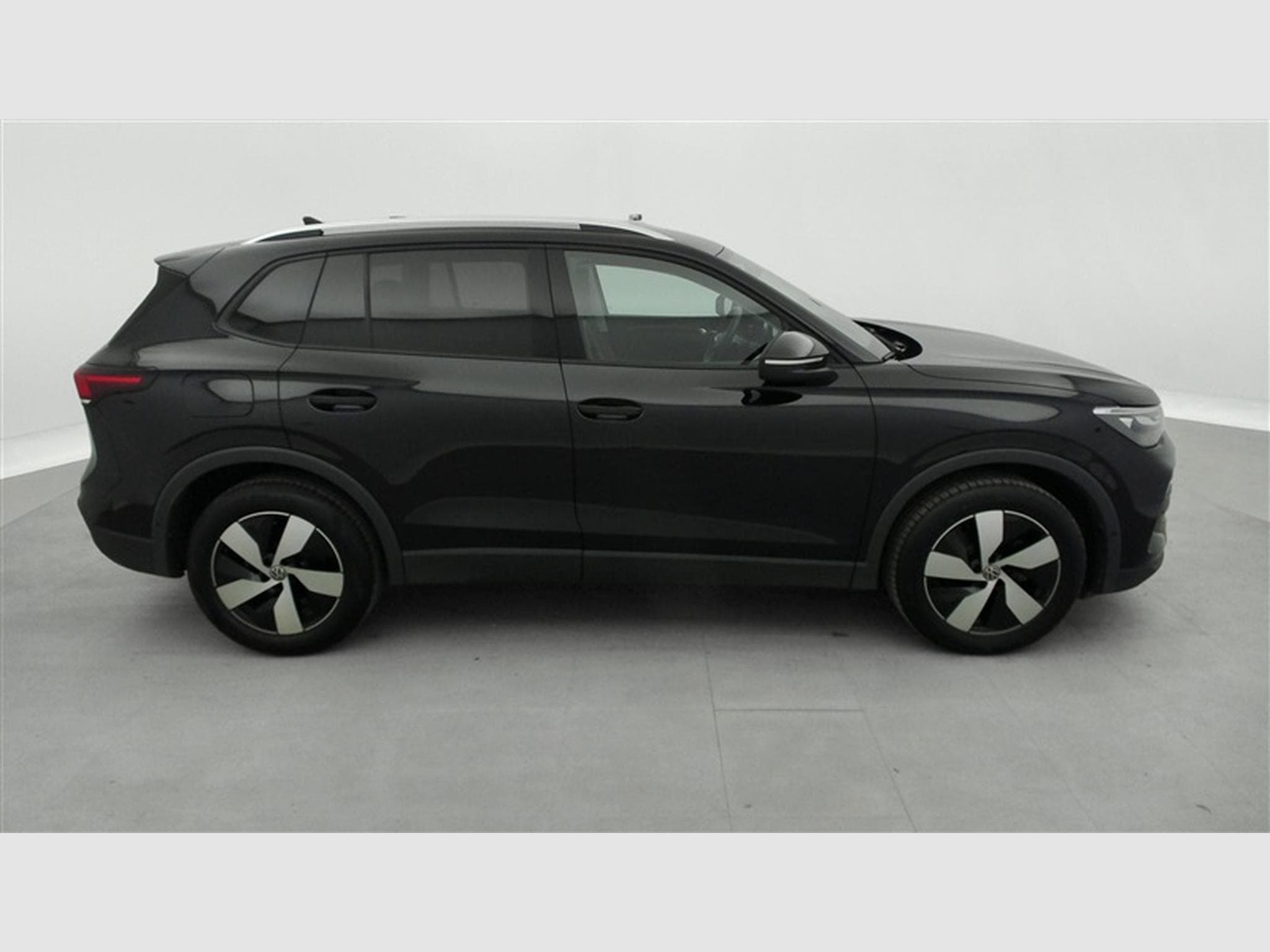 VW Tiguan 1.5 eTSI mHEV  DSG Navi Cockpit / Led / PDC+Caméra (2024) - Photo 23