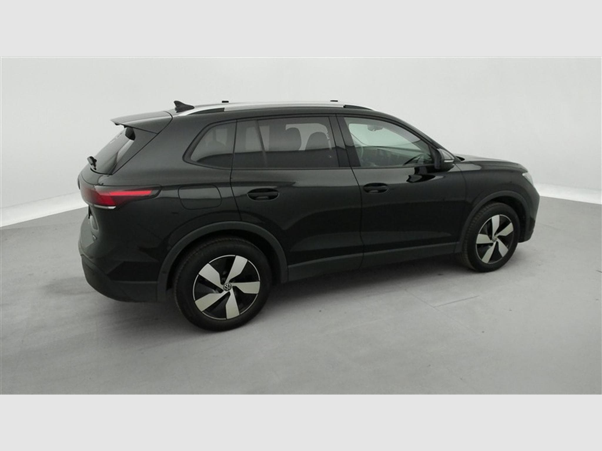 VW Tiguan 1.5 eTSI mHEV  DSG Navi Cockpit / Led / PDC+Caméra (2024) - Photo 24