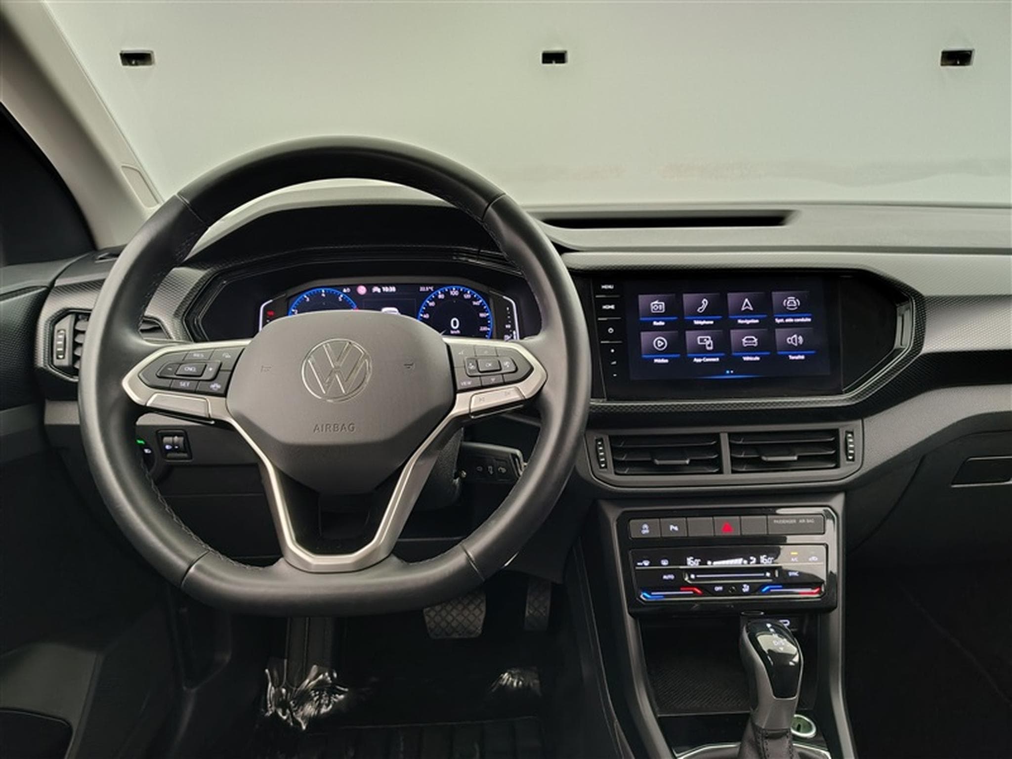 VW T-Cross 1.0 TSI Life DSG  Navi Cockpit / PDC av+ar (2023) - Photo 9