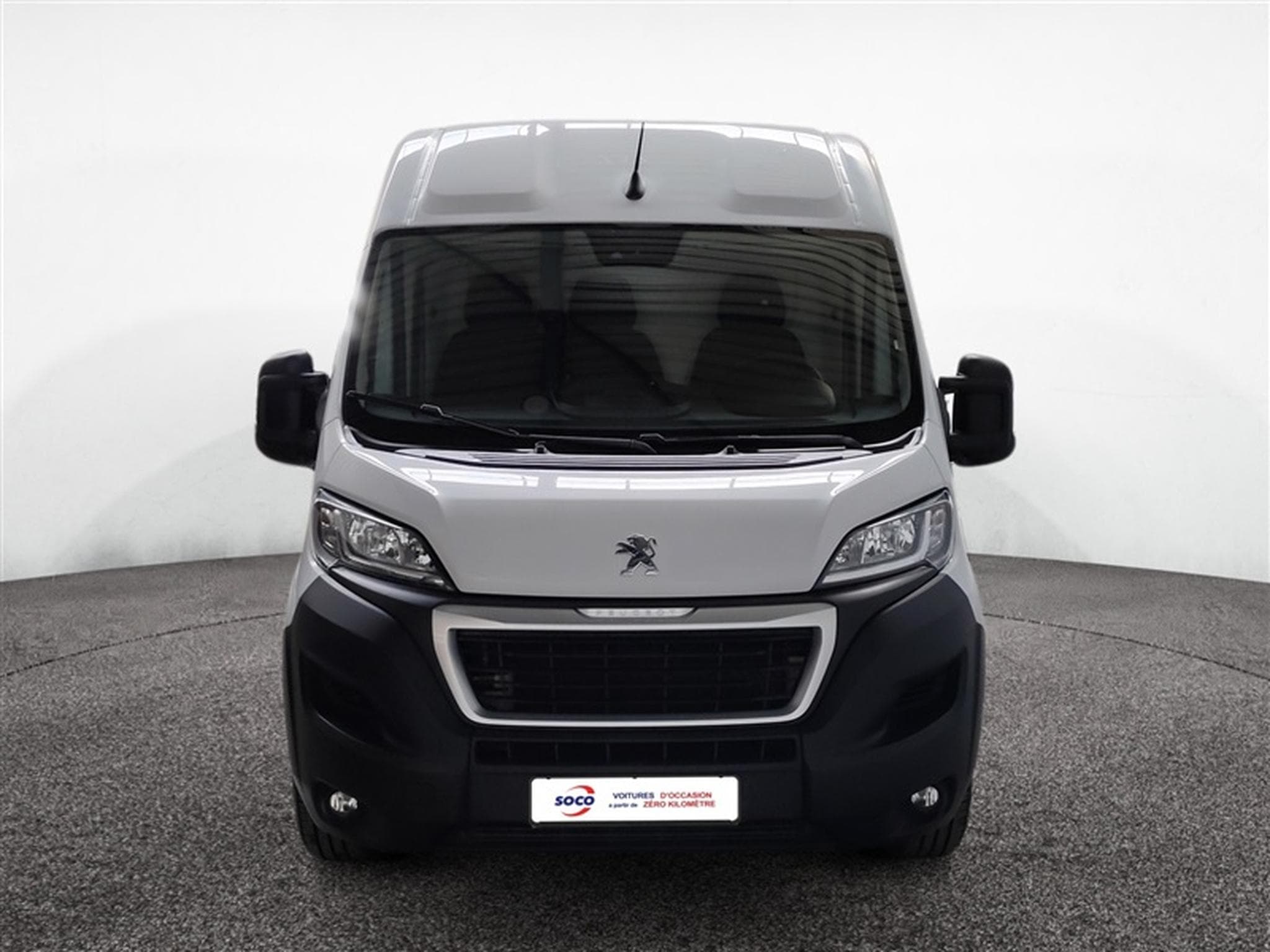 Peugeot Boxer 2.2 BlueHDi 140cv L2H2 NAVI / CAMERA / CRUISE (2021) - Foto 4