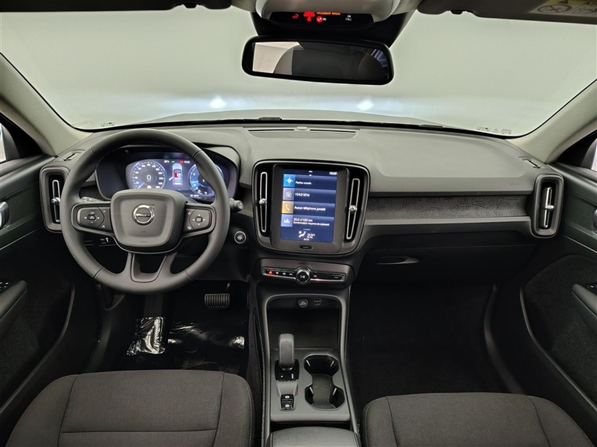 Volvo XC40 1.5 T2 Momentum Core Geartronic NAVI/FULL LED/JA17/PDC (2022) - Foto 8