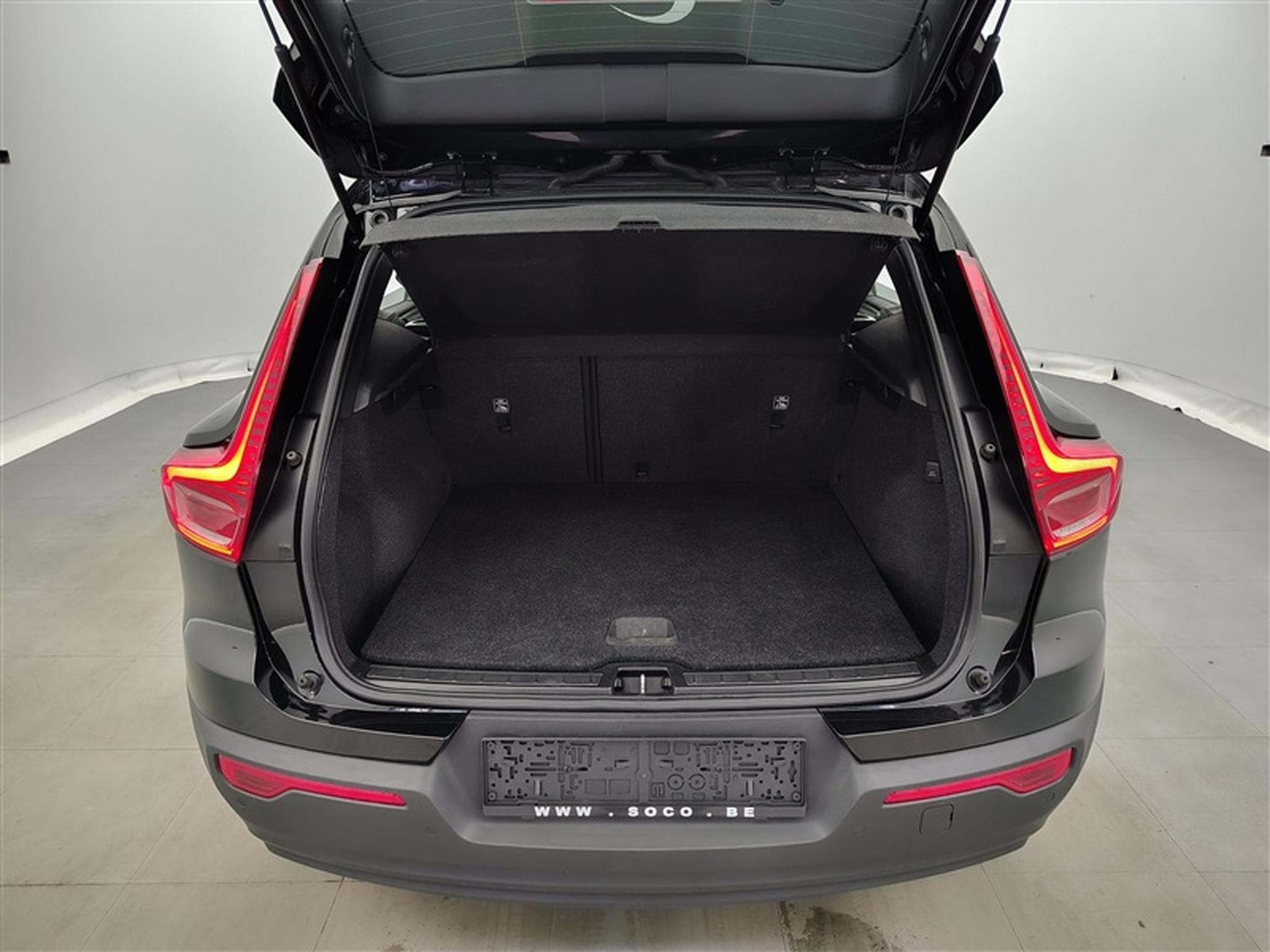 Volvo XC40 1.5 T2 Momentum Core Geartronic NAVI/FULL LED/JA17/PDC (2022) - Foto 14