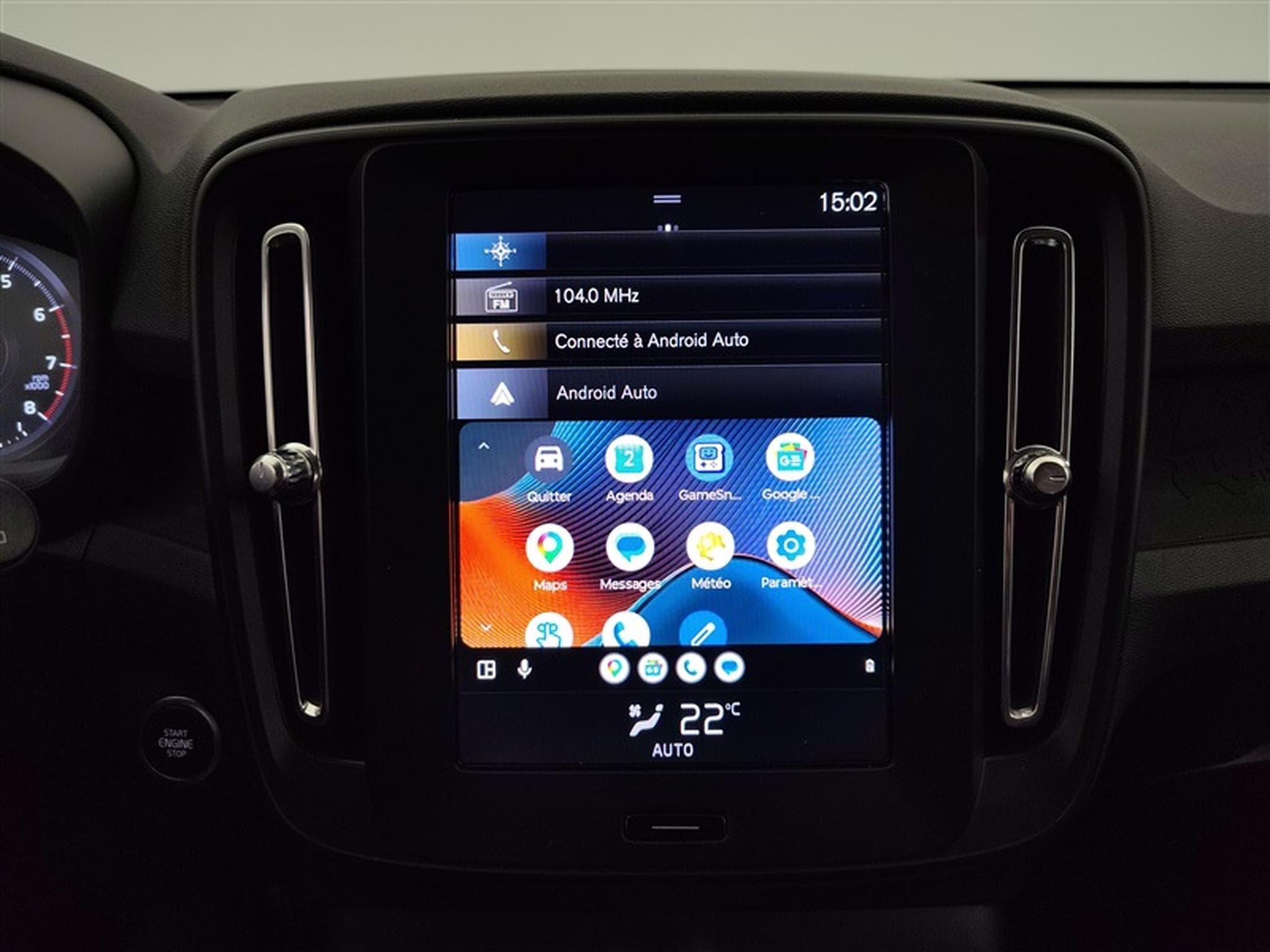 Volvo XC40 1.5 T2 Momentum Core Geartronic NAVI/FULL LED/JA17/PDC (2022) - Foto 20