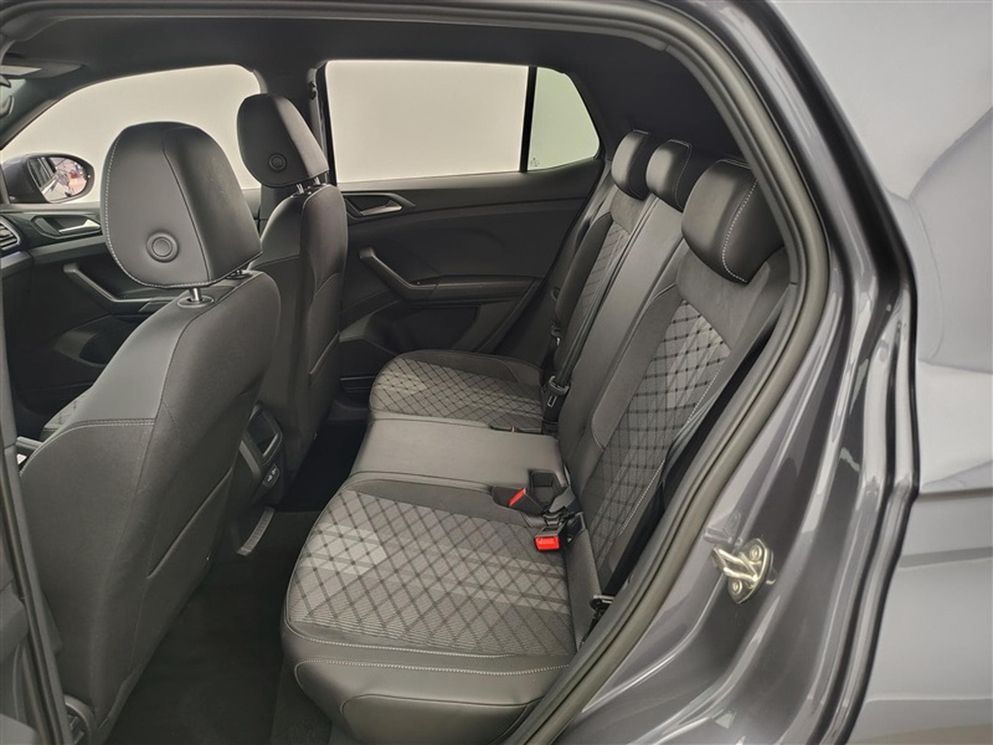 VW T-Cross 1.0 TSI 115Cv DSG7 R-Line CARPLAY / CAMERA / FULL LED (2025) - Foto 13