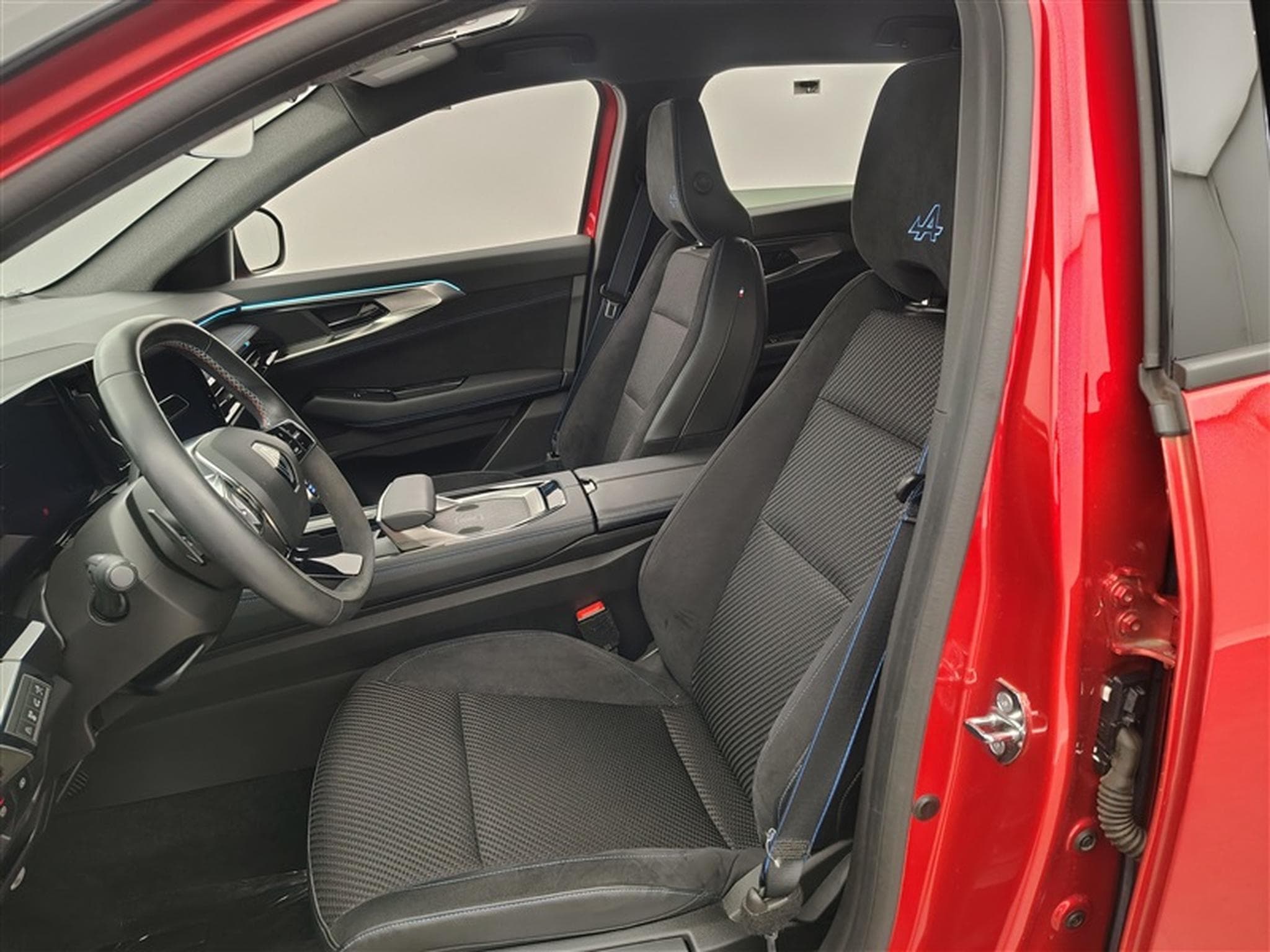 Renault Austral 1.3 TCe MHEV Techno Esprit Alpine160 EDC (2023) - Foto 7