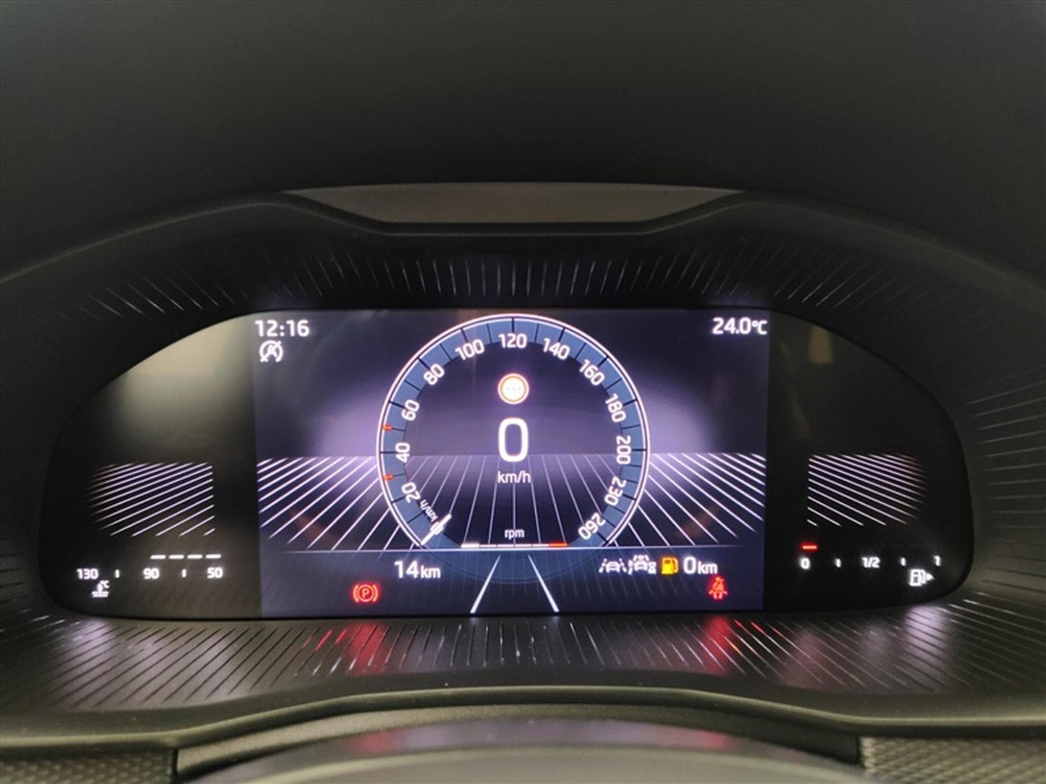 Skoda Scala 1.0 TSI 95cv Clever CARPLAY / FULL LED / PDC AR (2026) - Photo 10