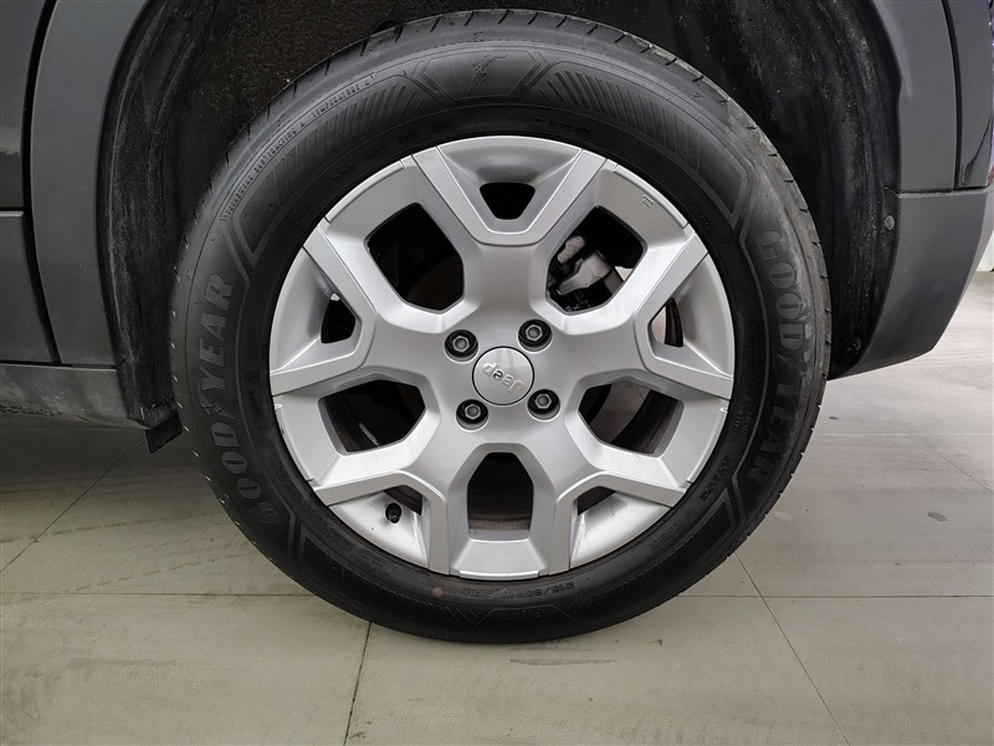 Jeep Avenger 1.2 Turbo 100cv Altitude NAVI / FULL LED / CUIR PARTIEL /CAM (2025) - Photo 6