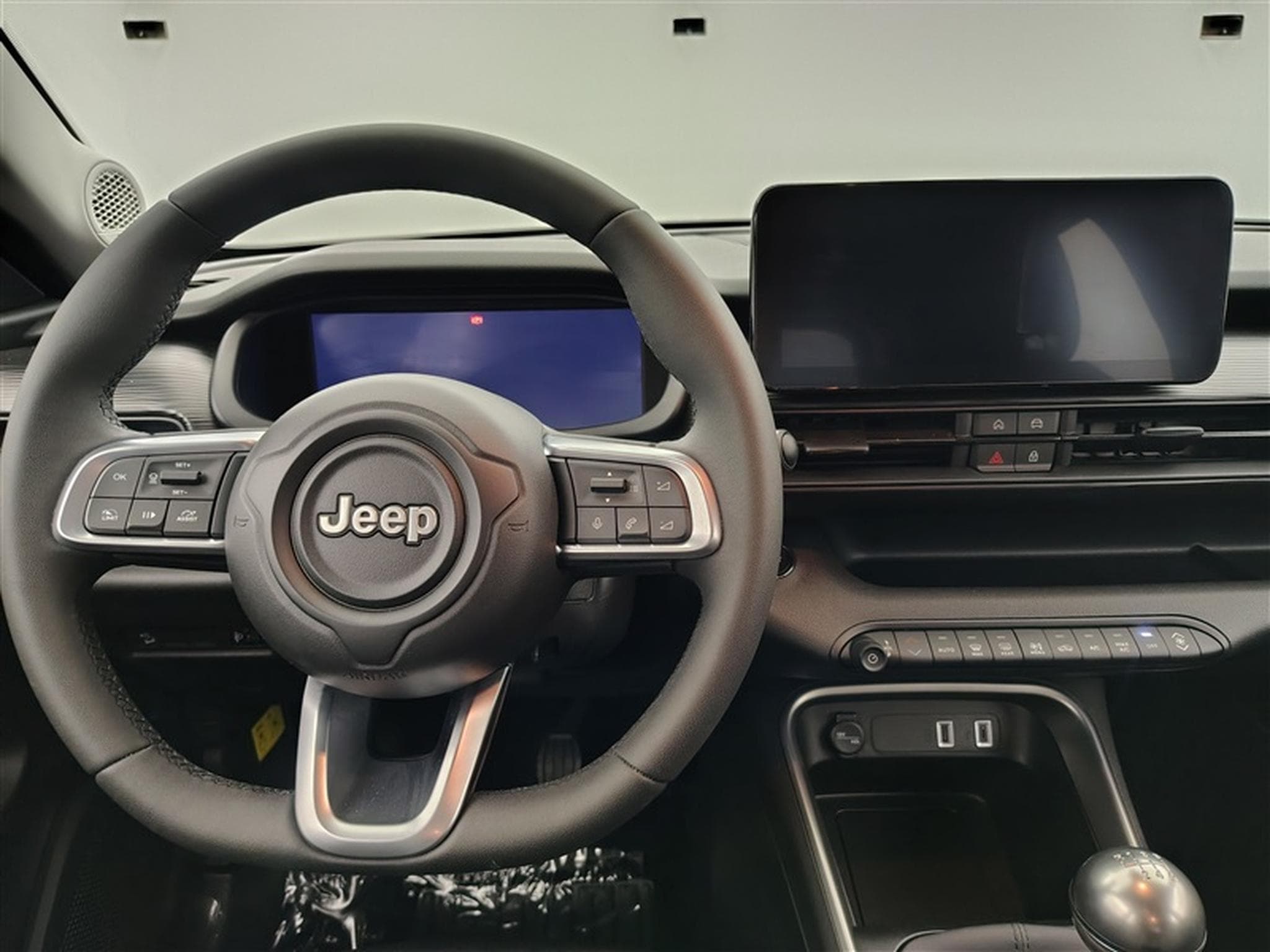 Jeep Avenger 1.2 Turbo 100cv Altitude NAVI / FULL LED / CUIR PARTIEL /CAM (2025) - Photo 9