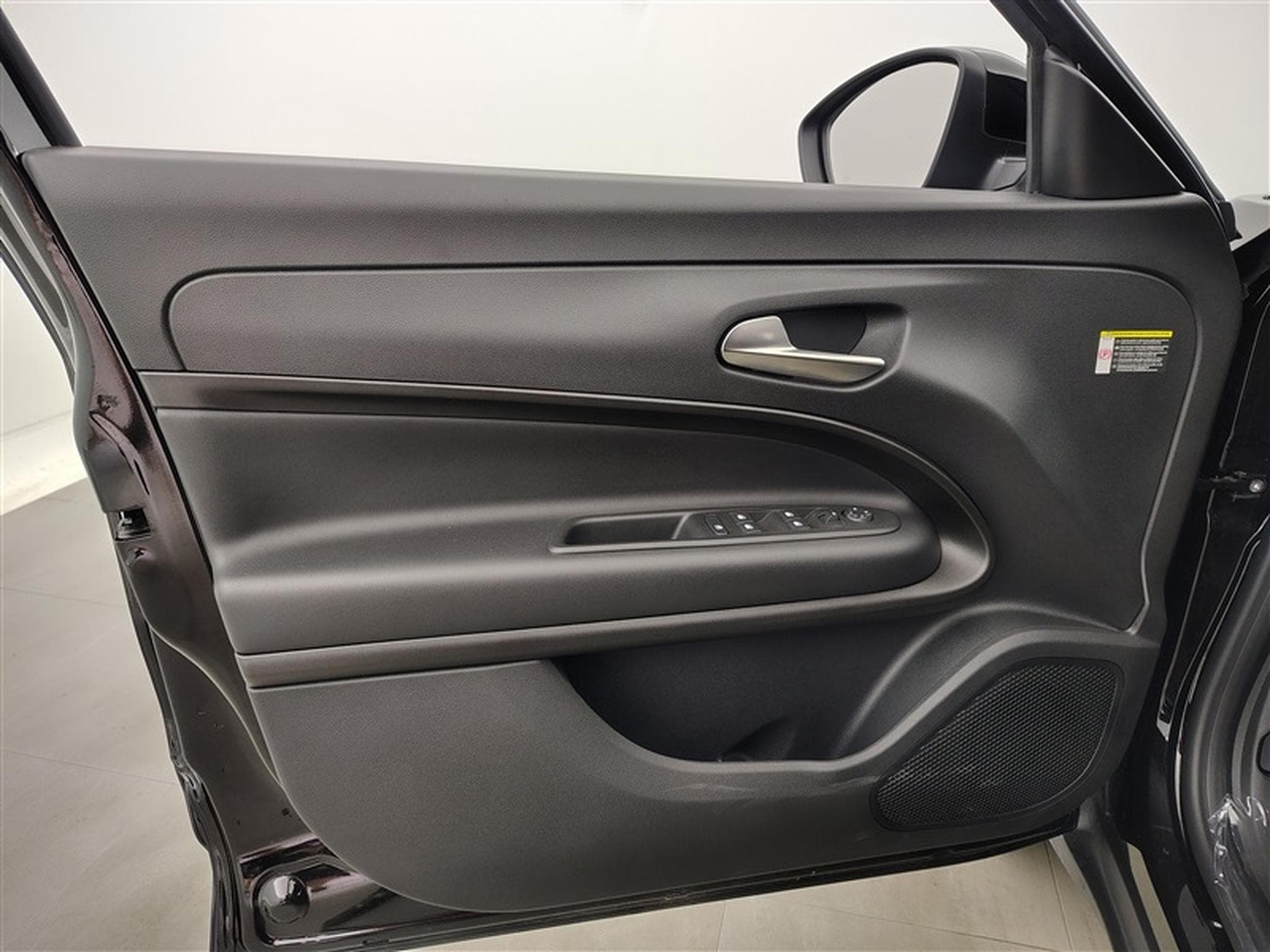 Jeep Avenger 1.2 Turbo 100cv Altitude NAVI / FULL LED / CUIR PARTIEL /CAM (2025) - Photo 16