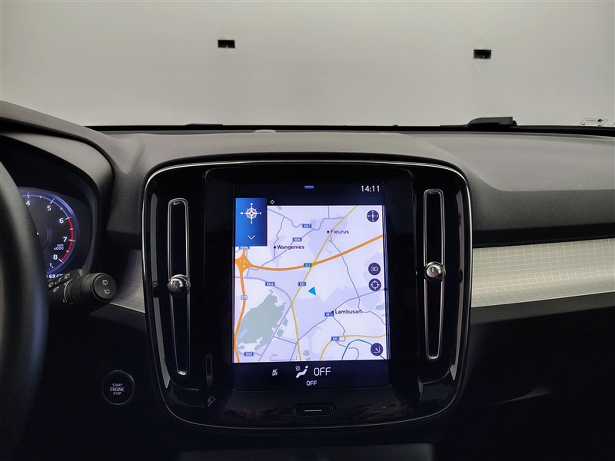 Volvo XC40 1.5 T3 Momentum Pro S-CUIR/NAVI/TO PANO/FULL LED/JA/PDC (2019) - Photo 11