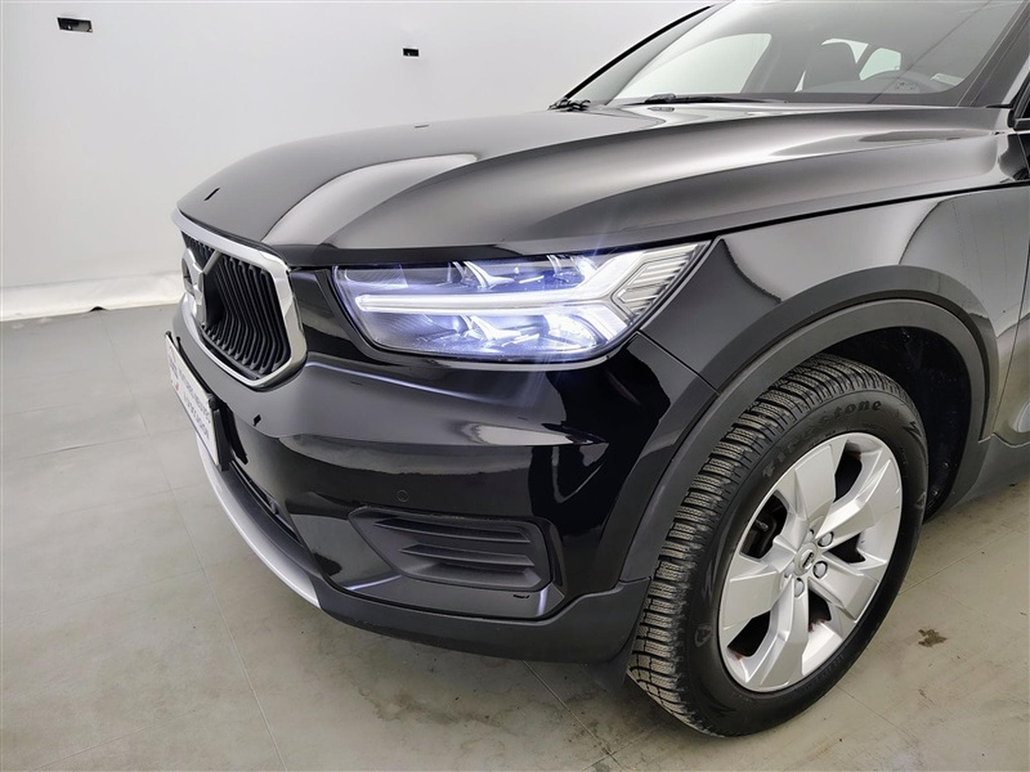 Volvo XC40 1.5 T3 Momentum Pro S-CUIR/NAVI/TO PANO/FULL LED/JA/PDC (2019) - Photo 15