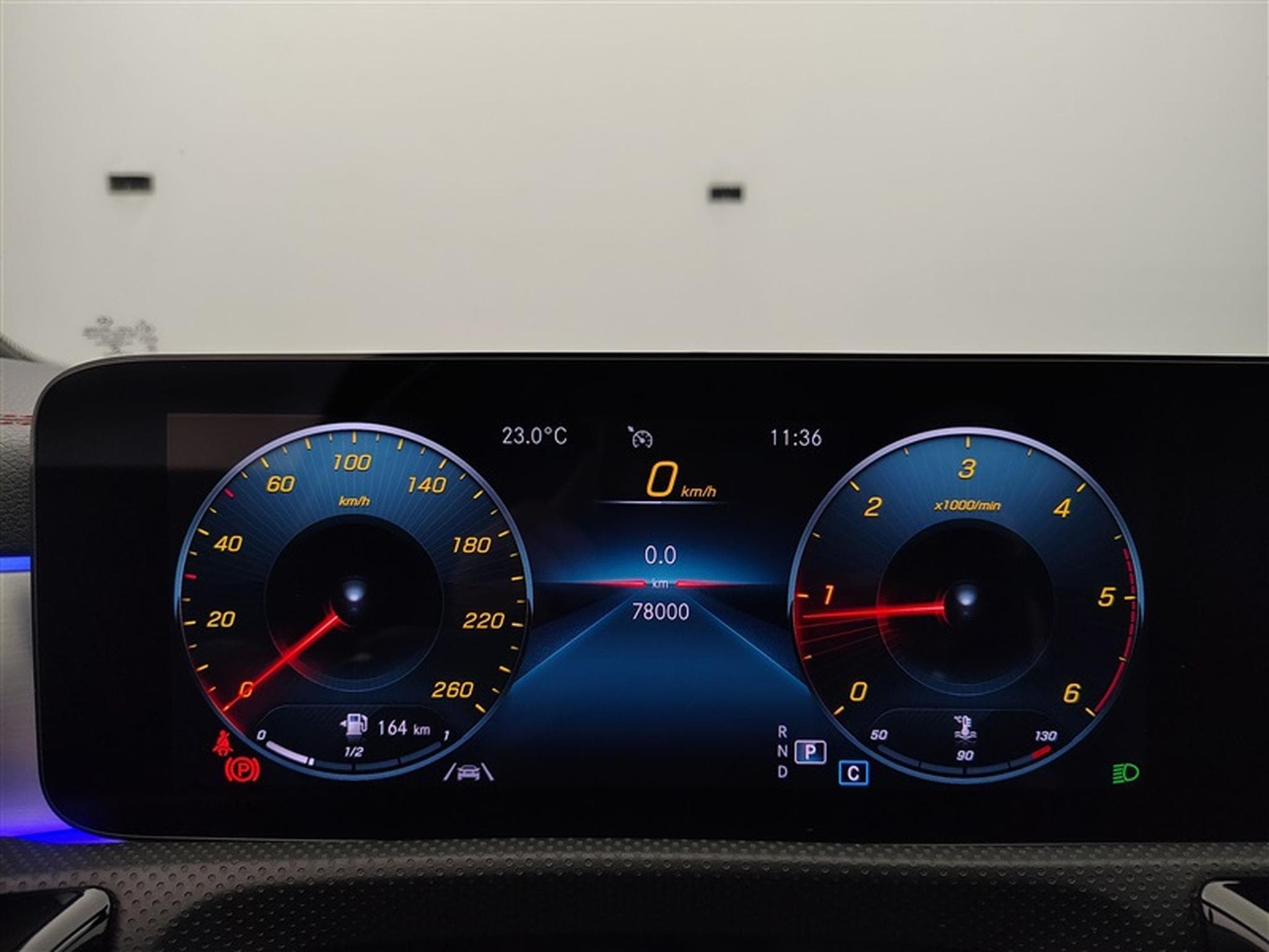 Mercedes CLA 200 d AMG Line (2023) - Foto 10