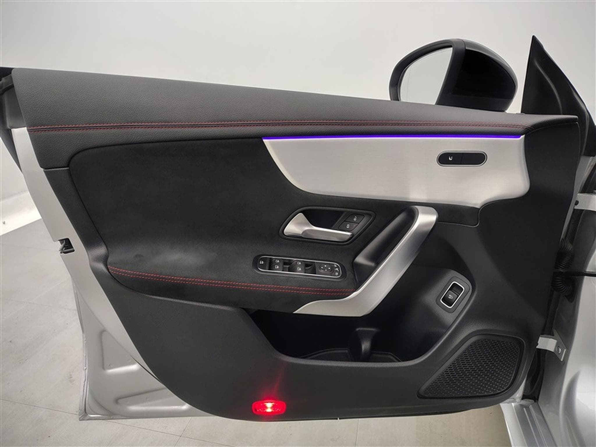 Mercedes CLA 200 d AMG Line (2023) - Foto 17