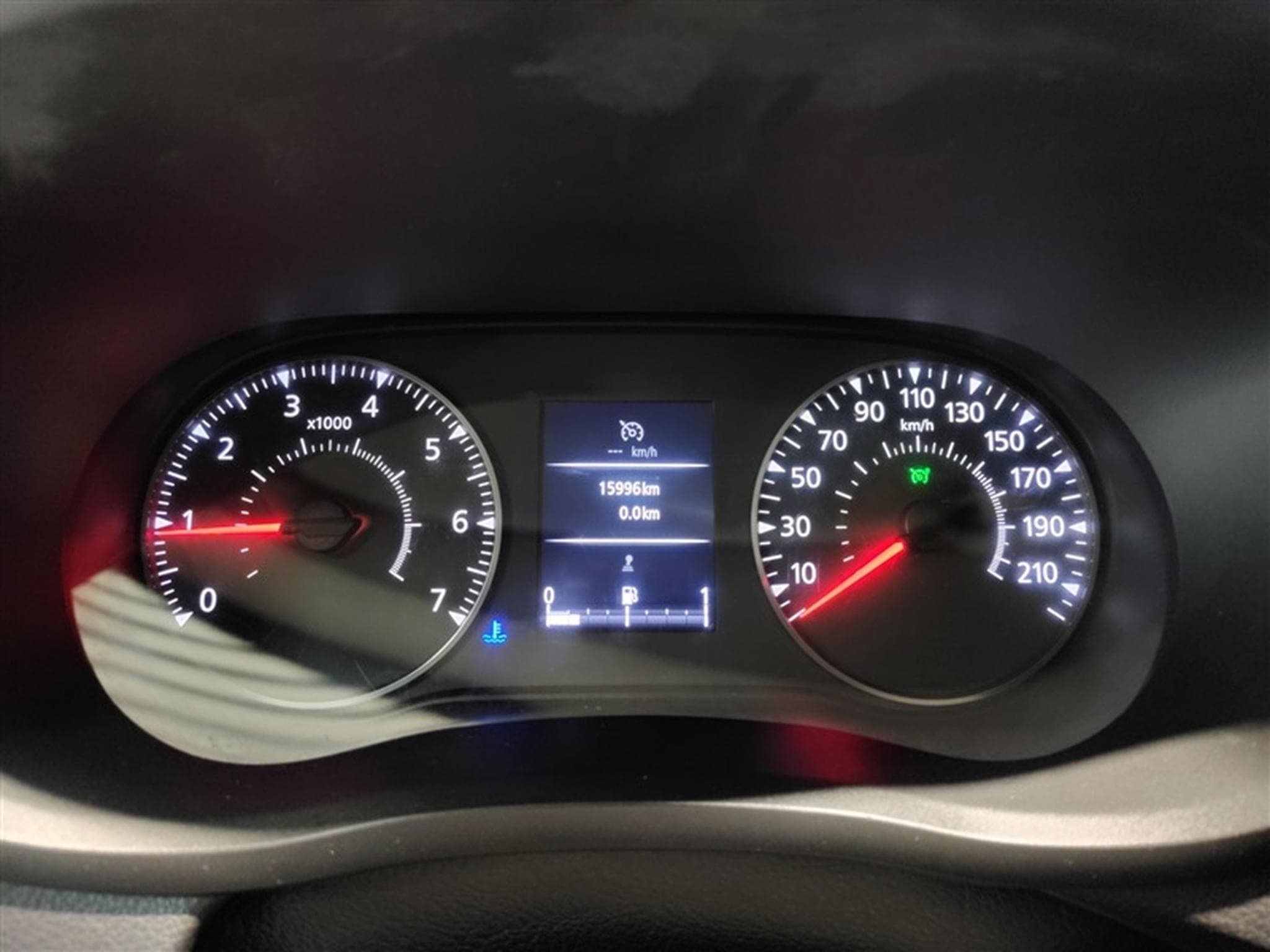 Renault Master 2.3 dCi 35 L2H2 Grand Confort NAVI / CLIM (2023) - Foto 10