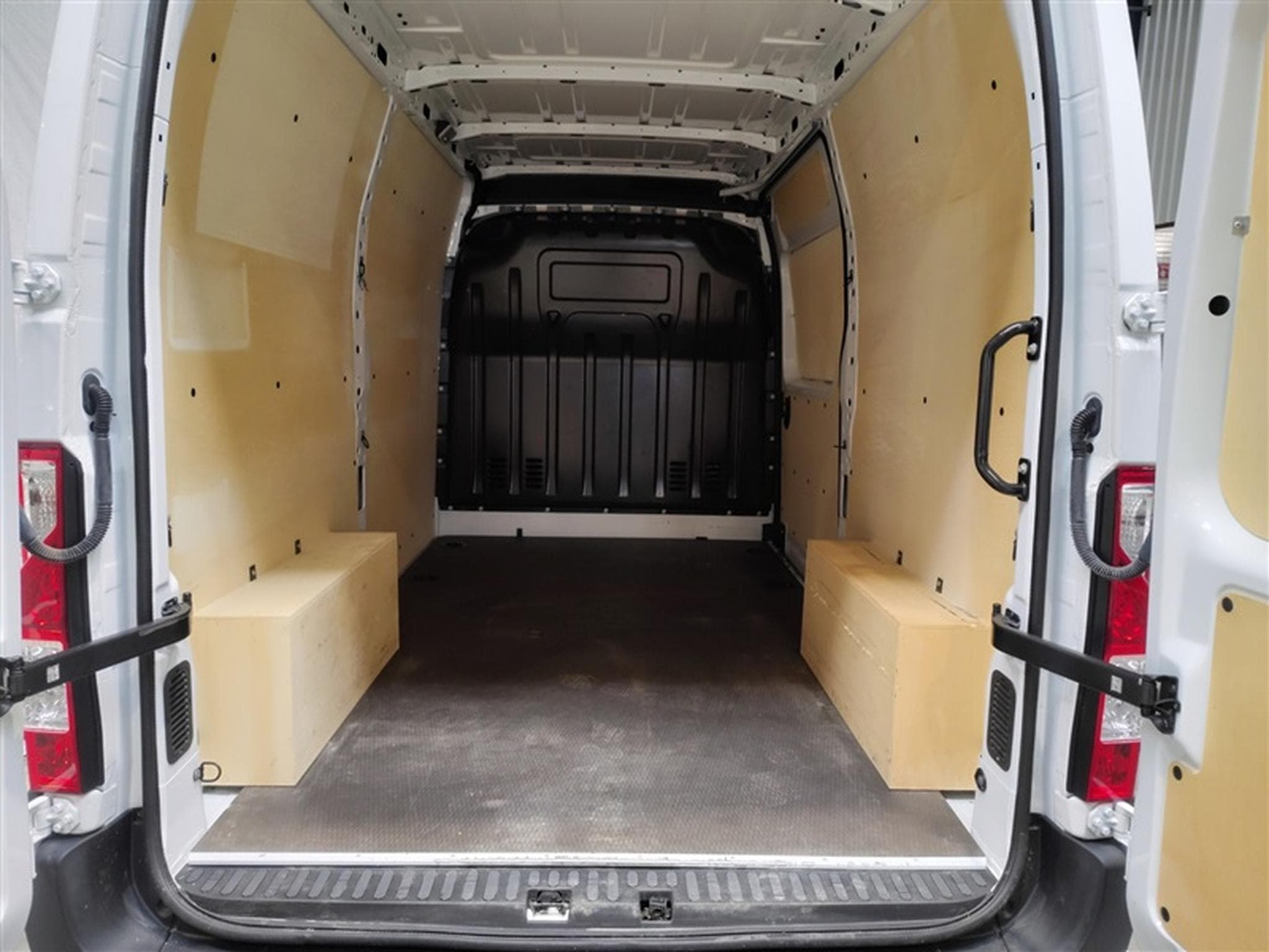 Renault Master 2.3 dCi 35 L2H2 Grand Confort NAVI / CLIM (2023) - Foto 15