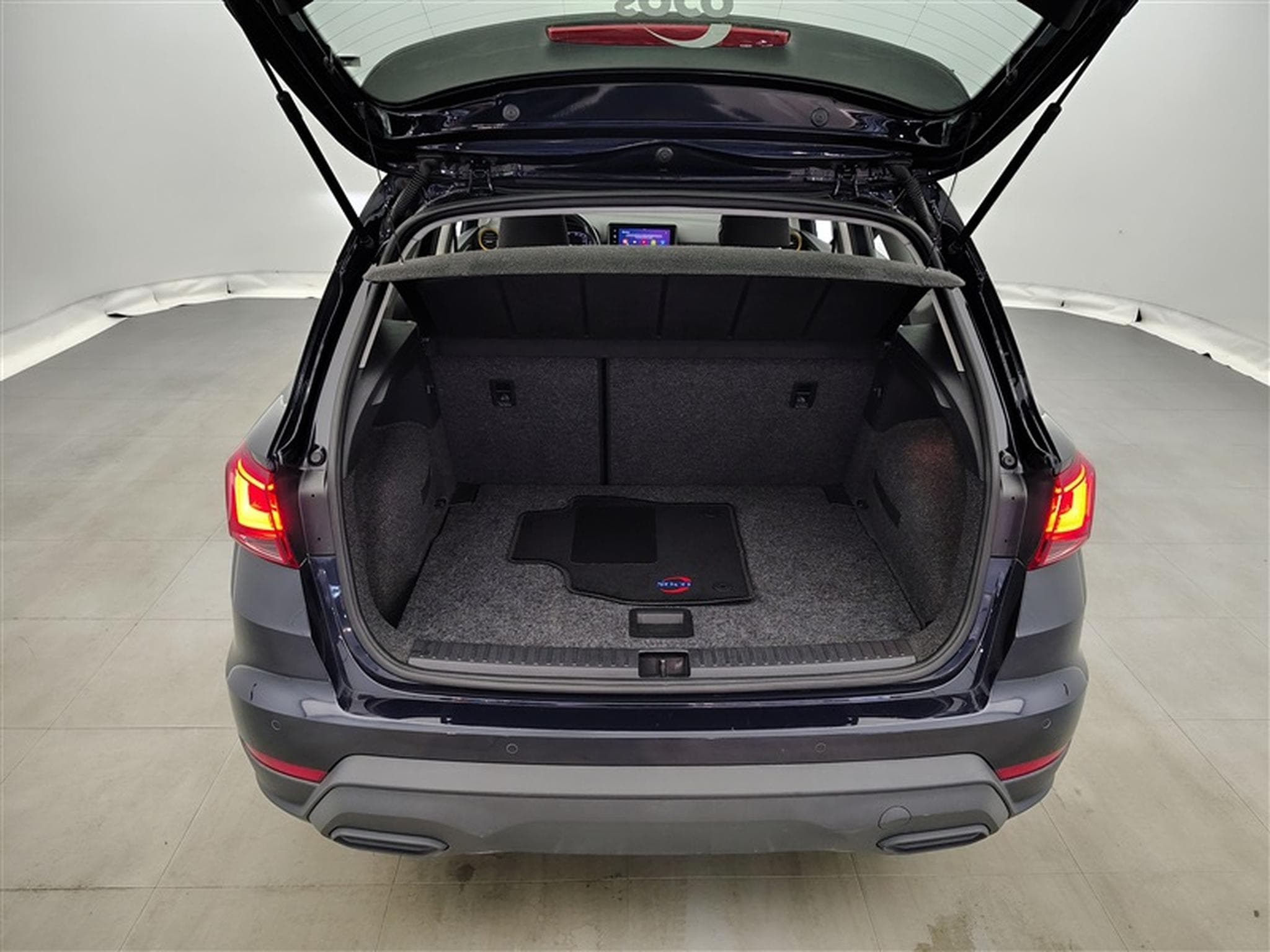 Seat Arona 1.0 TSI 110cv Style NAVI COCKPIT / FULL LED / PDC AR / JA16" (2022) - Foto 14