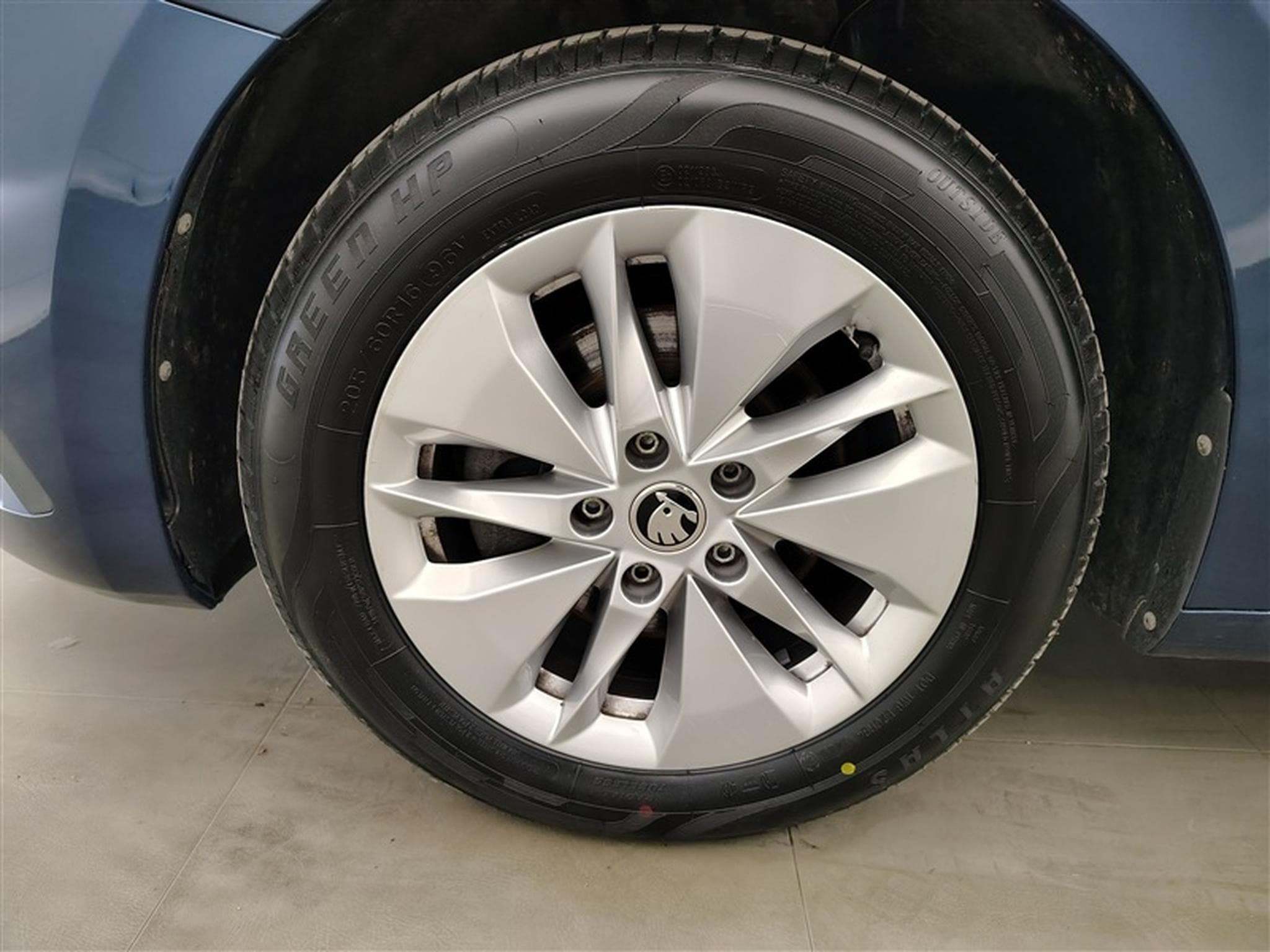 Skoda Octavia 1.0 TSI 115Cv DSG Ambition NAVI / CAMERA / CARPLAY (2021) - Foto 6