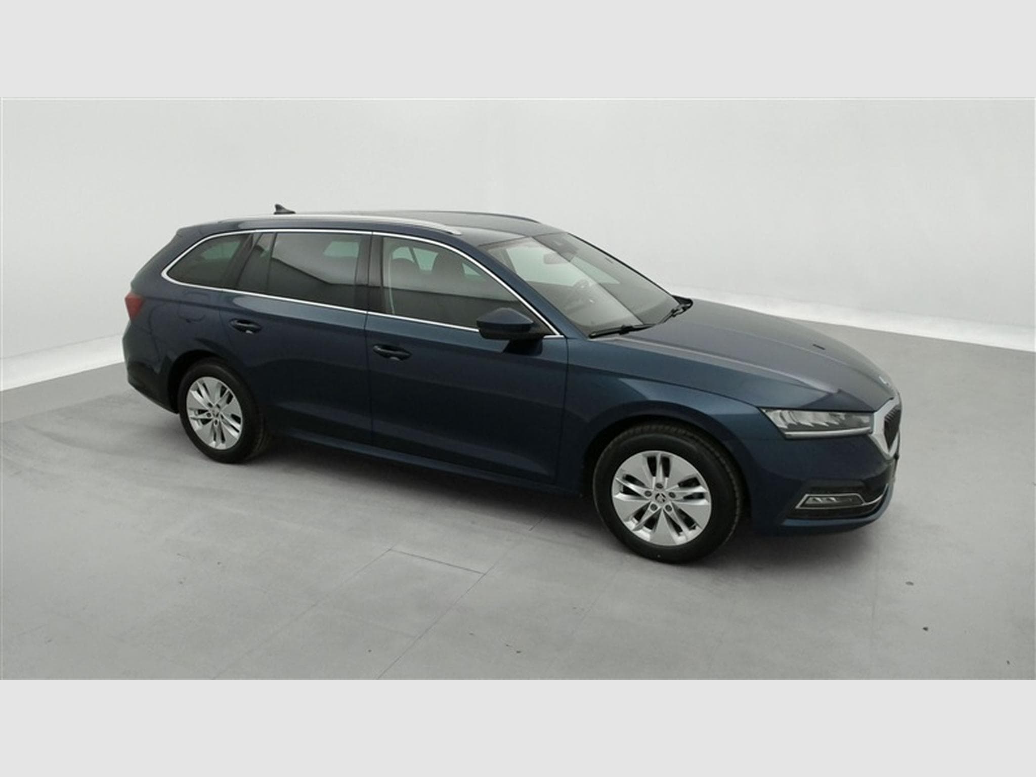 Skoda Octavia 1.0 TSI 115Cv DSG Ambition NAVI / CAMERA / CARPLAY (2021) - Foto 24