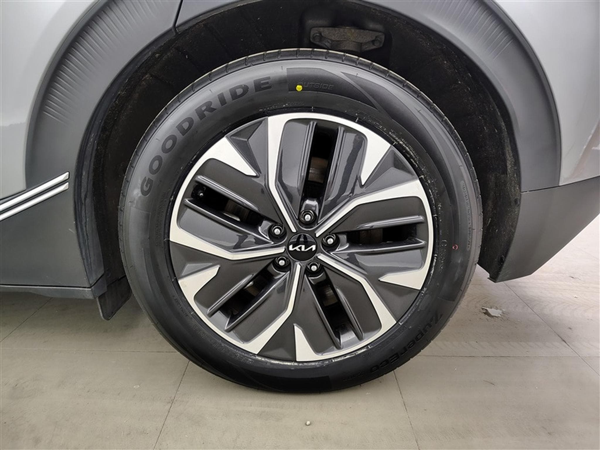 Kia EV6 58.0 kWh RWD Air Navi / Led / PDC+Caméra (2023) - Foto 6