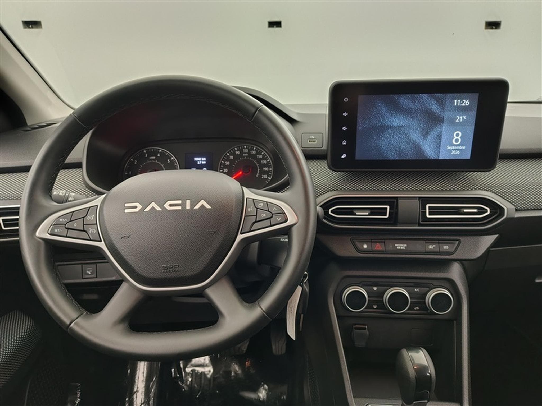 Dacia Sandero 1.0 TCe Expression CVT (2024) - Foto 9