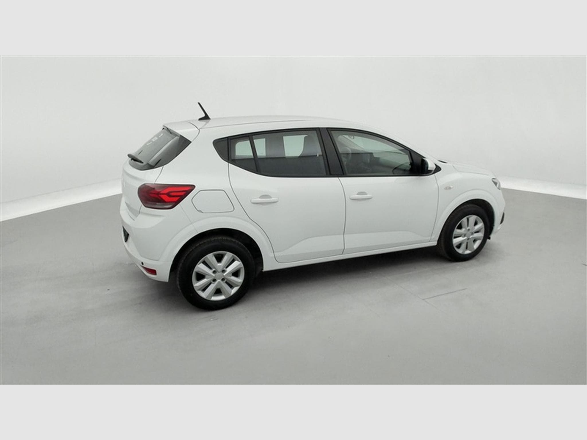 Dacia Sandero 1.0 TCe Expression CVT (2024) - Foto 23