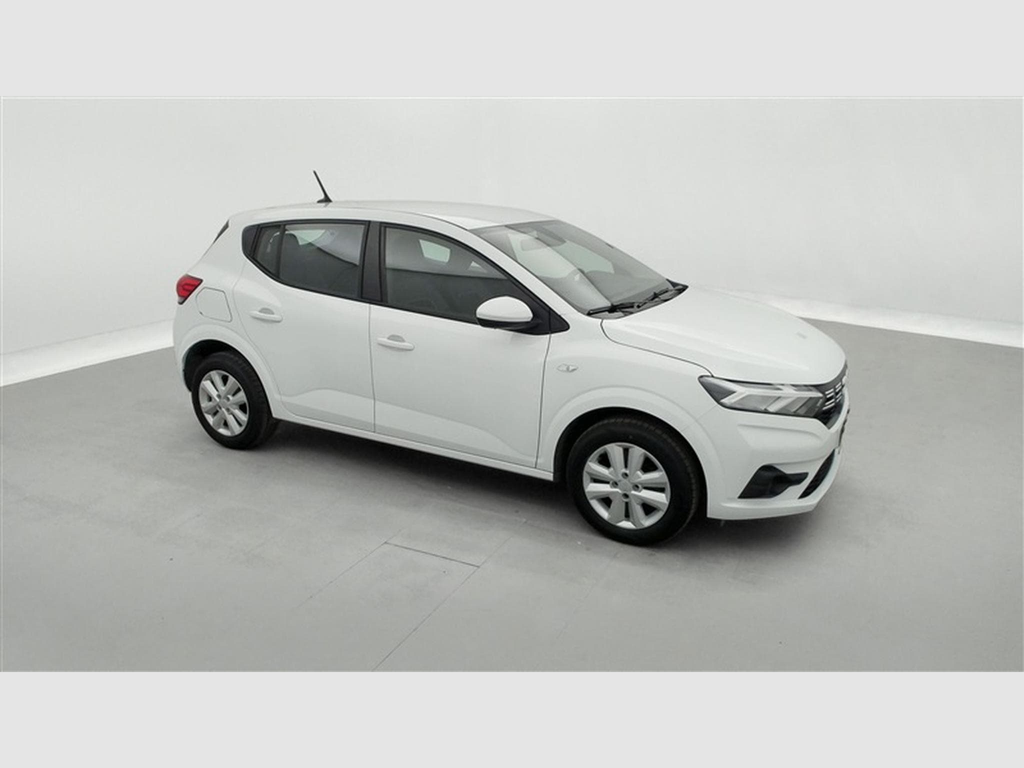 Dacia Sandero 1.0 TCe Expression CVT (2024) - Foto 21