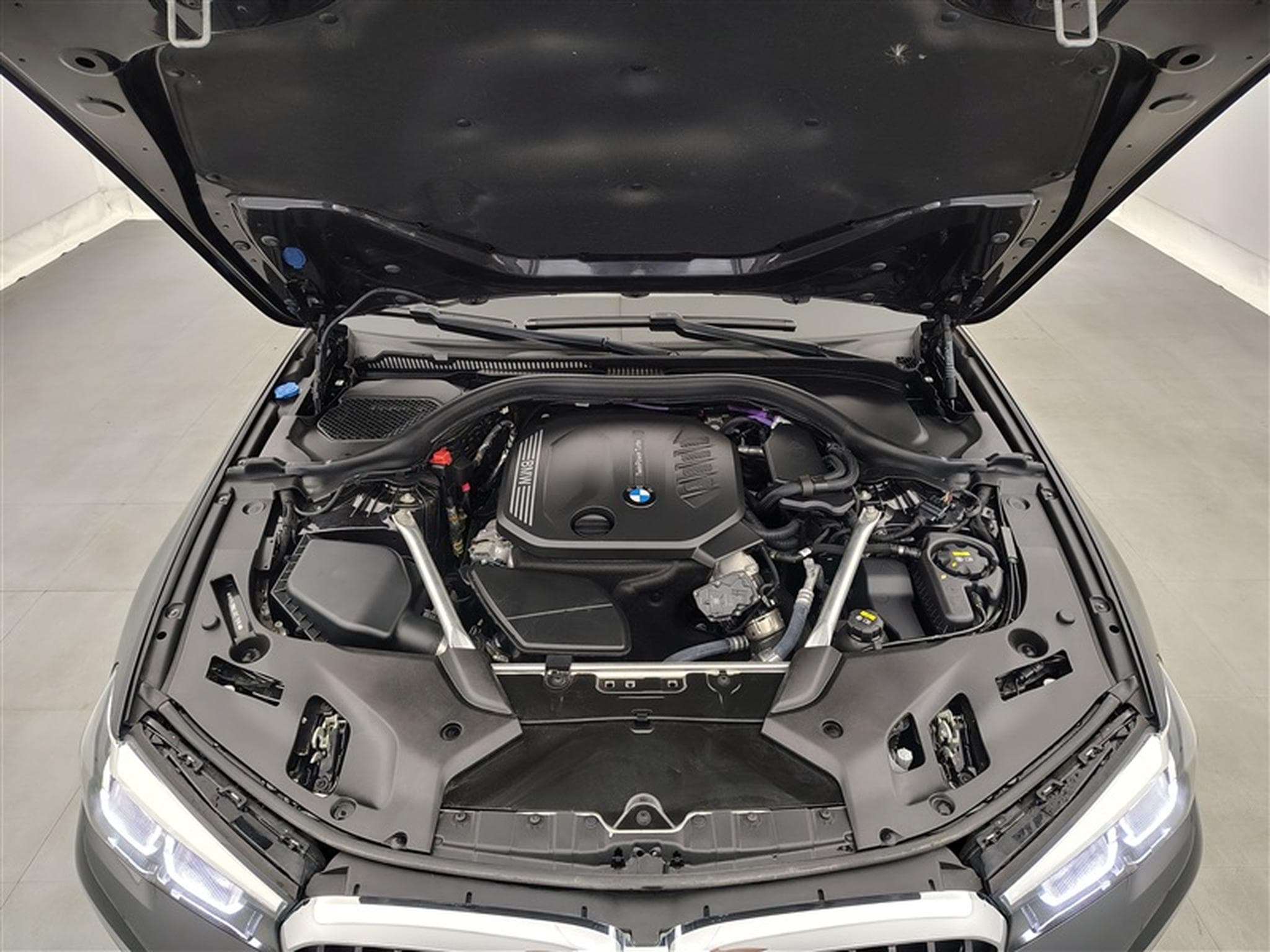 BMW 518 Touring 518 dA MHEV NAVI / CUIR SPORT / FULL LED (2023) - Foto 22