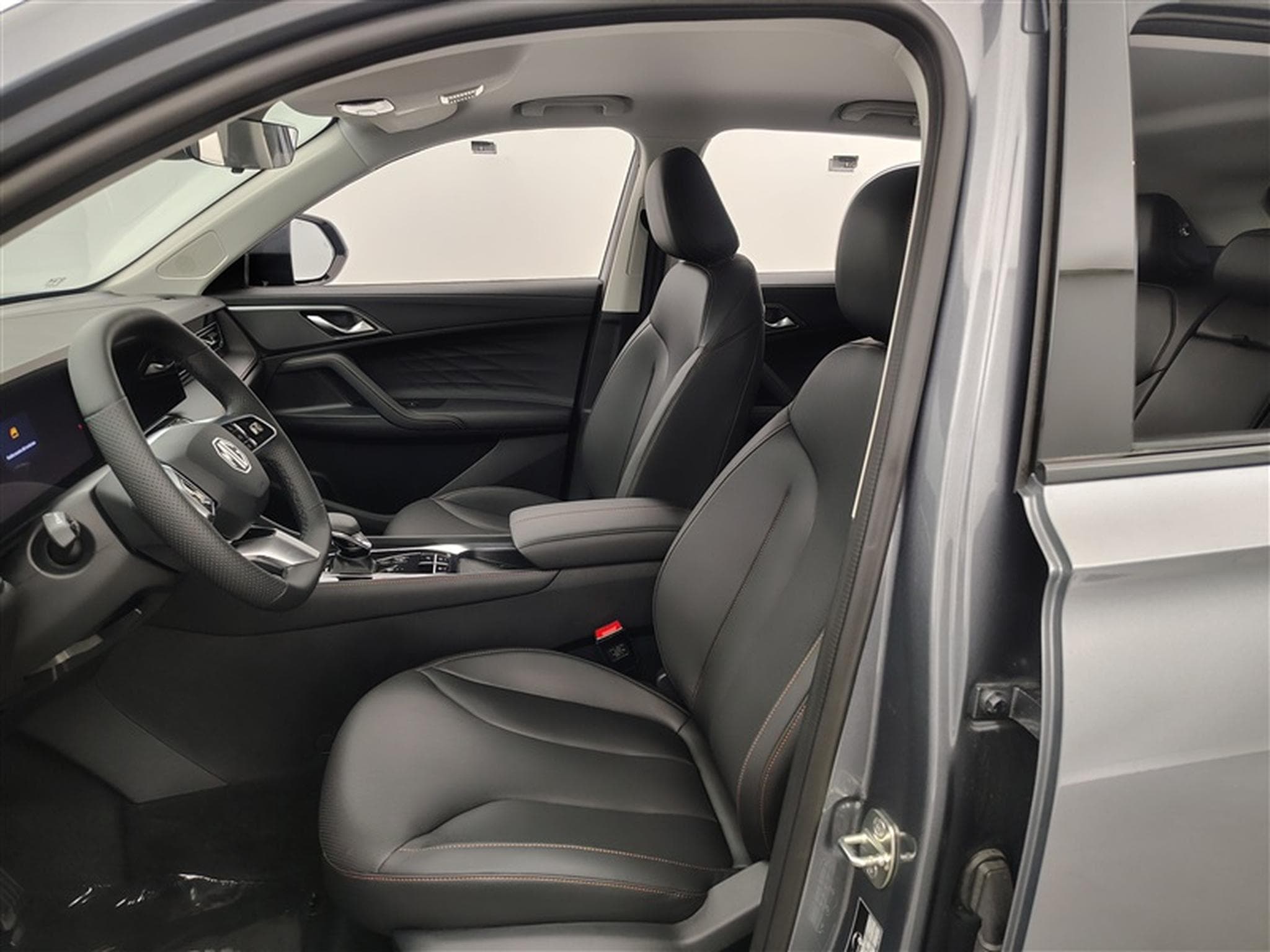 MG HS 1.5 Hybrid+ Luxury CUIR / NAVI / CAMERA360° / CARPLAY (2026) - Foto 7