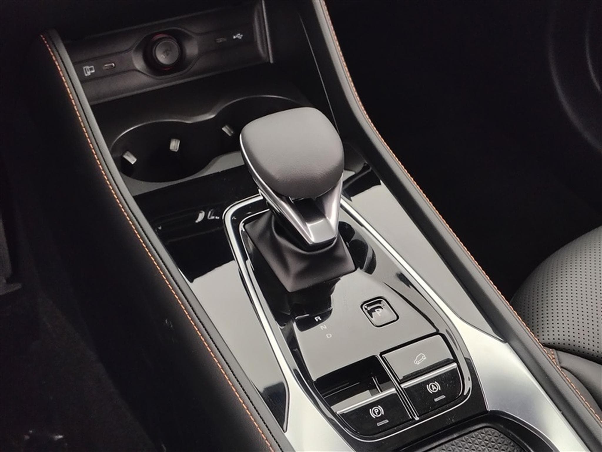 MG HS 1.5 Hybrid+ Luxury CUIR / NAVI / CAMERA360° / CARPLAY (2026) - Foto 12