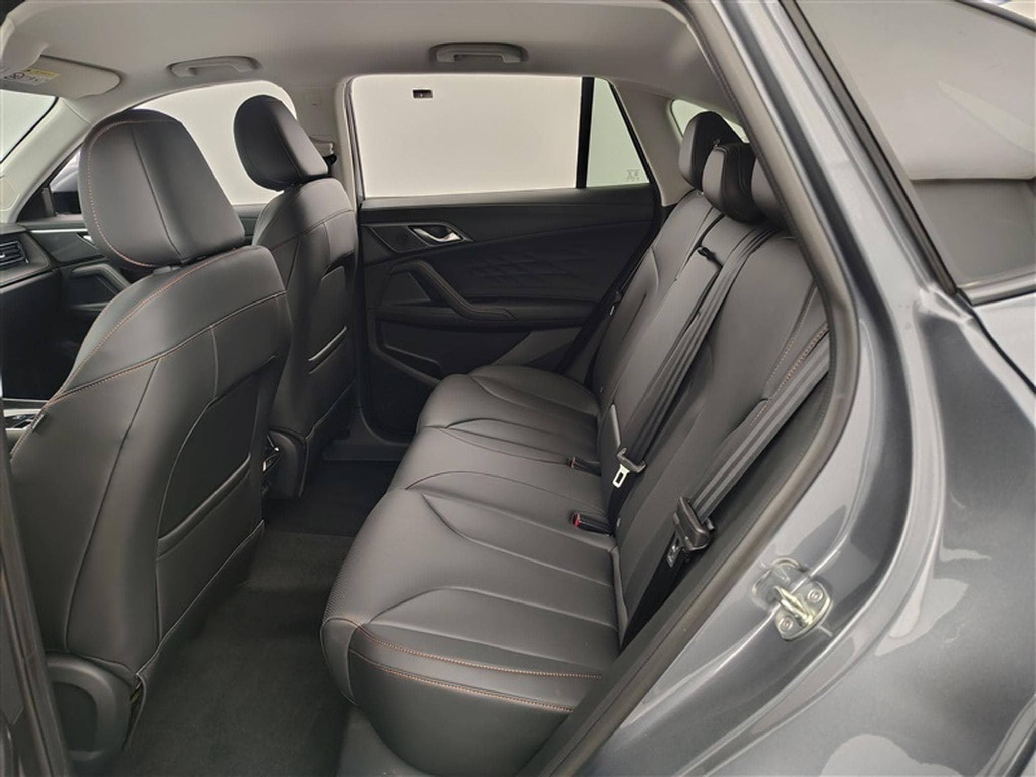 MG HS 1.5 Hybrid+ Luxury CUIR / NAVI / CAMERA360° / CARPLAY (2026) - Foto 13
