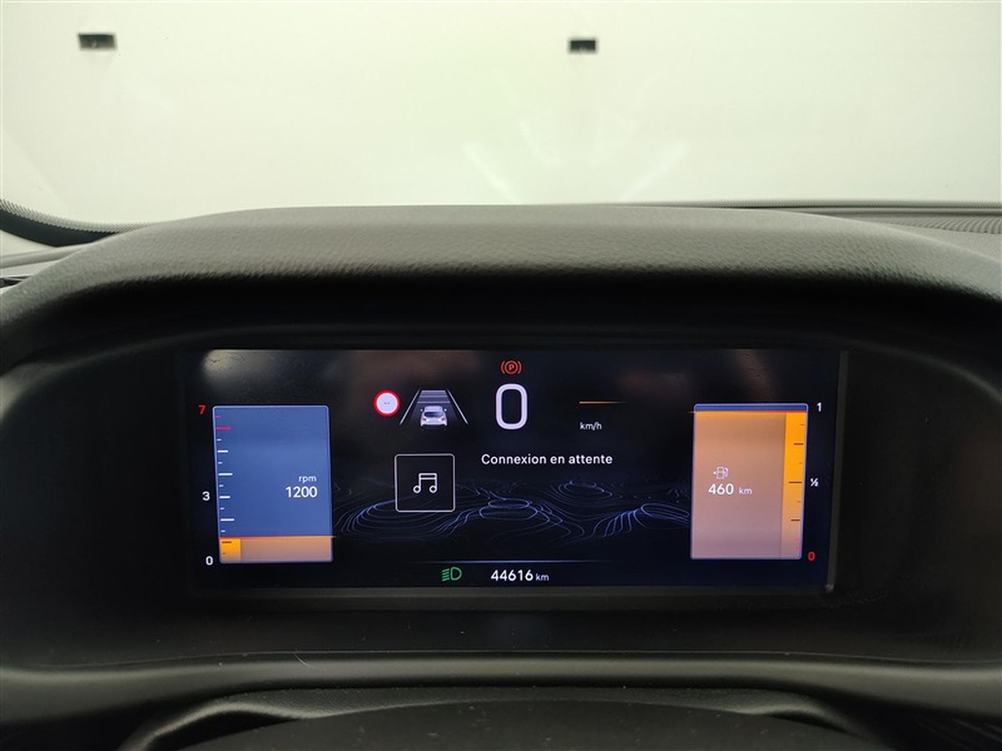 Jeep Avenger 1.2 Turbo 100cv Altitude NAVI / S-CUIR / FULL LED / CARPLAY (2025) - Foto 10