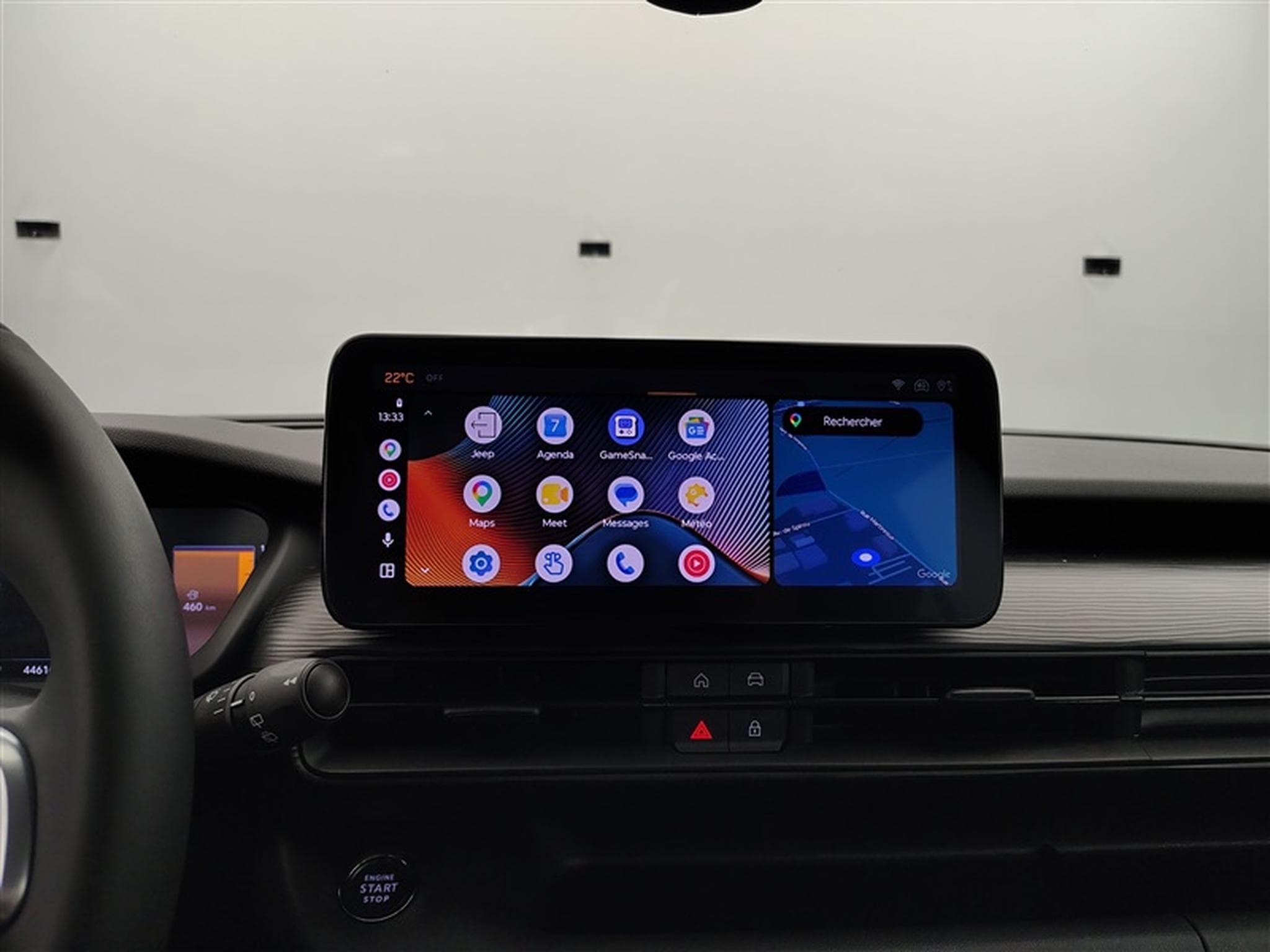 Jeep Avenger 1.2 Turbo 100cv Altitude NAVI / S-CUIR / FULL LED / CARPLAY (2025) - Foto 20